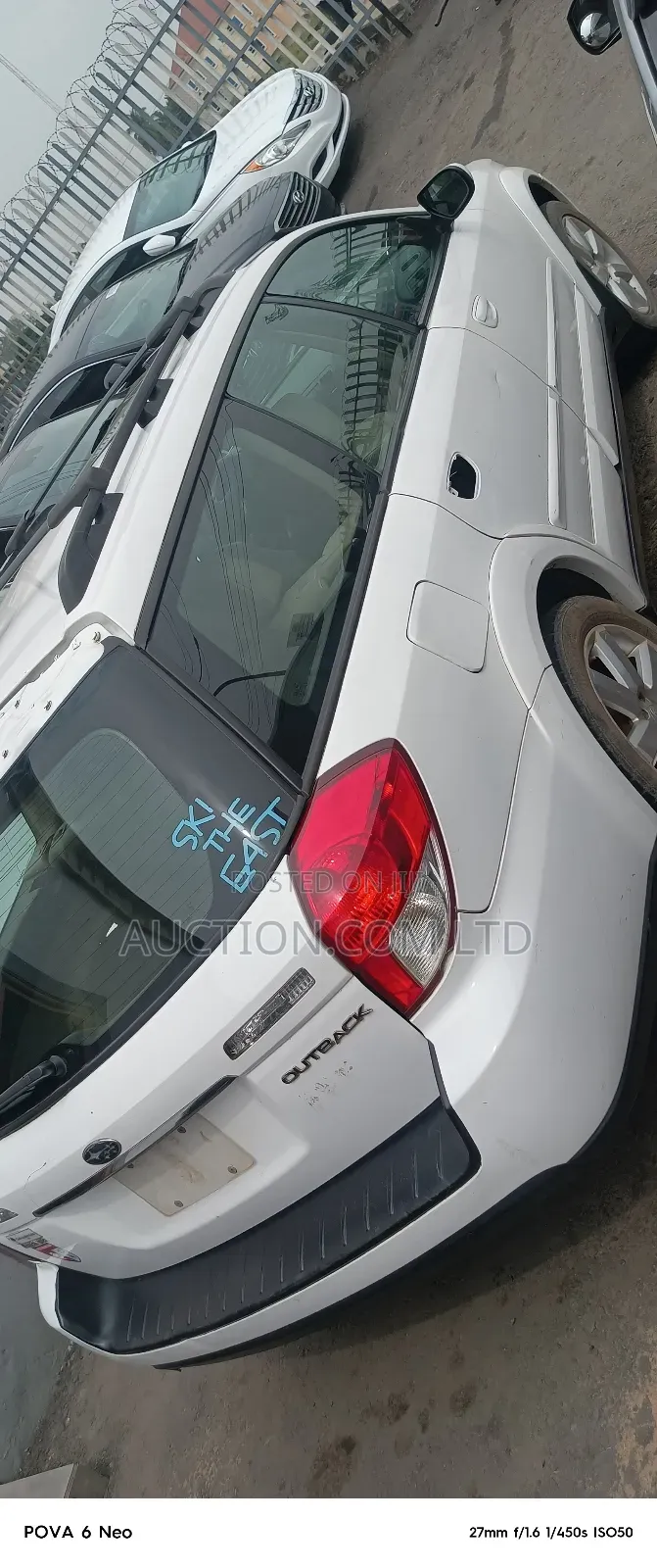 Subaru Outback 3.0 R 4WD Premium Automatic 2008 White