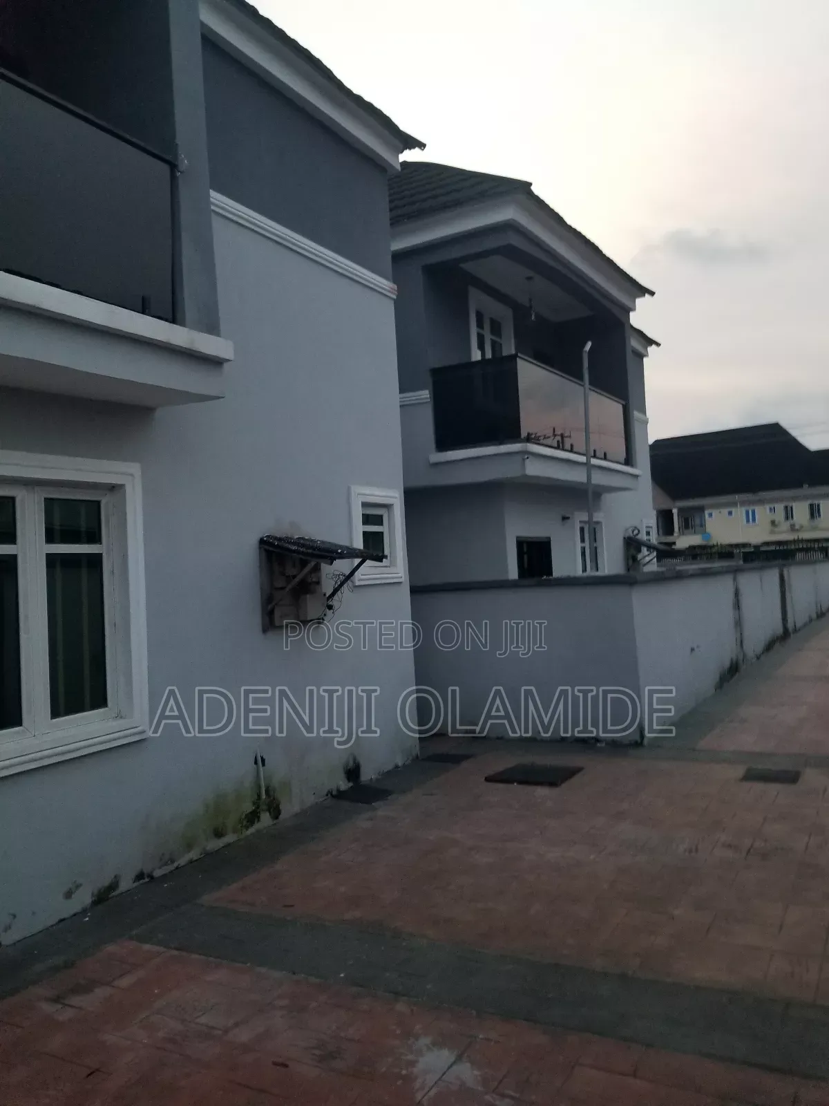 4bdrm Duplex in Aiyeteju for sale