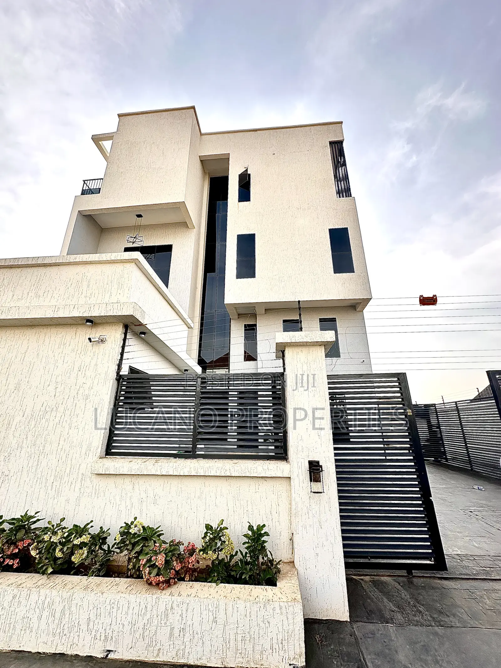 4bdrm Maisonette in Wuye District for sale