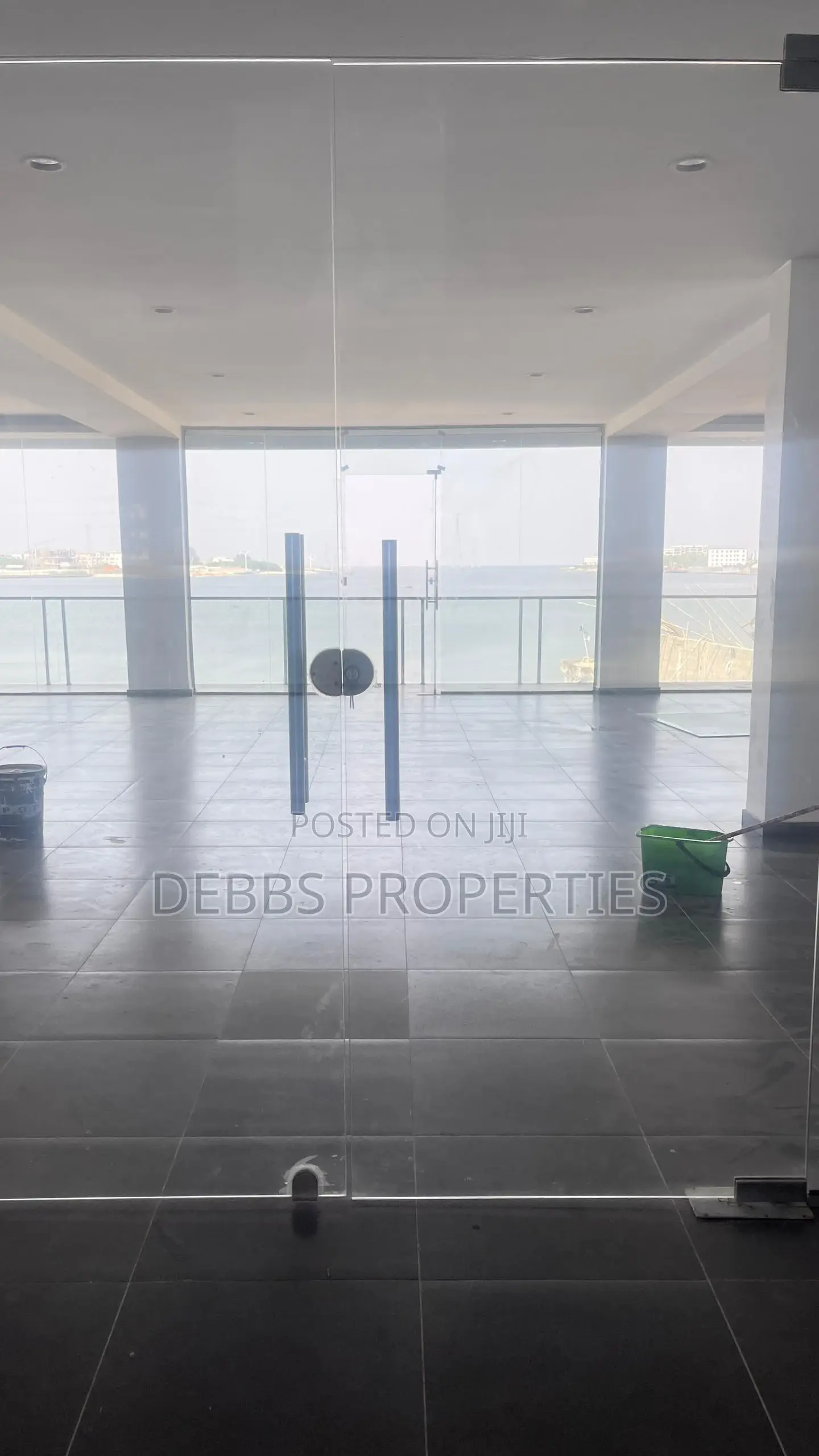 3rd Floor Waterfront, Commercial Space for Lease