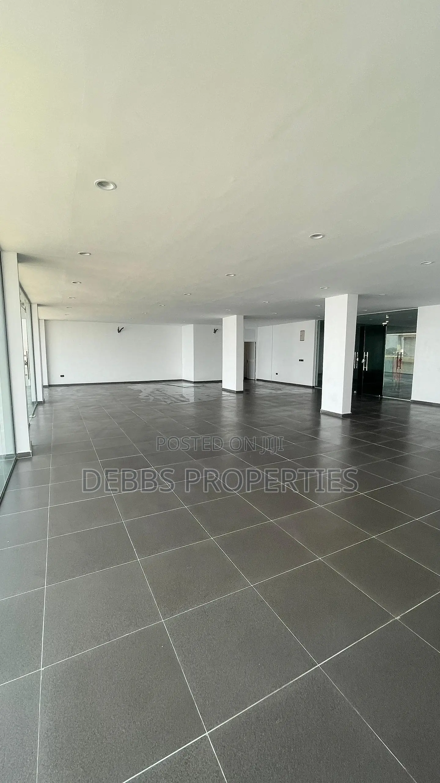 3rd Floor Waterfront, Commercial Space for Lease