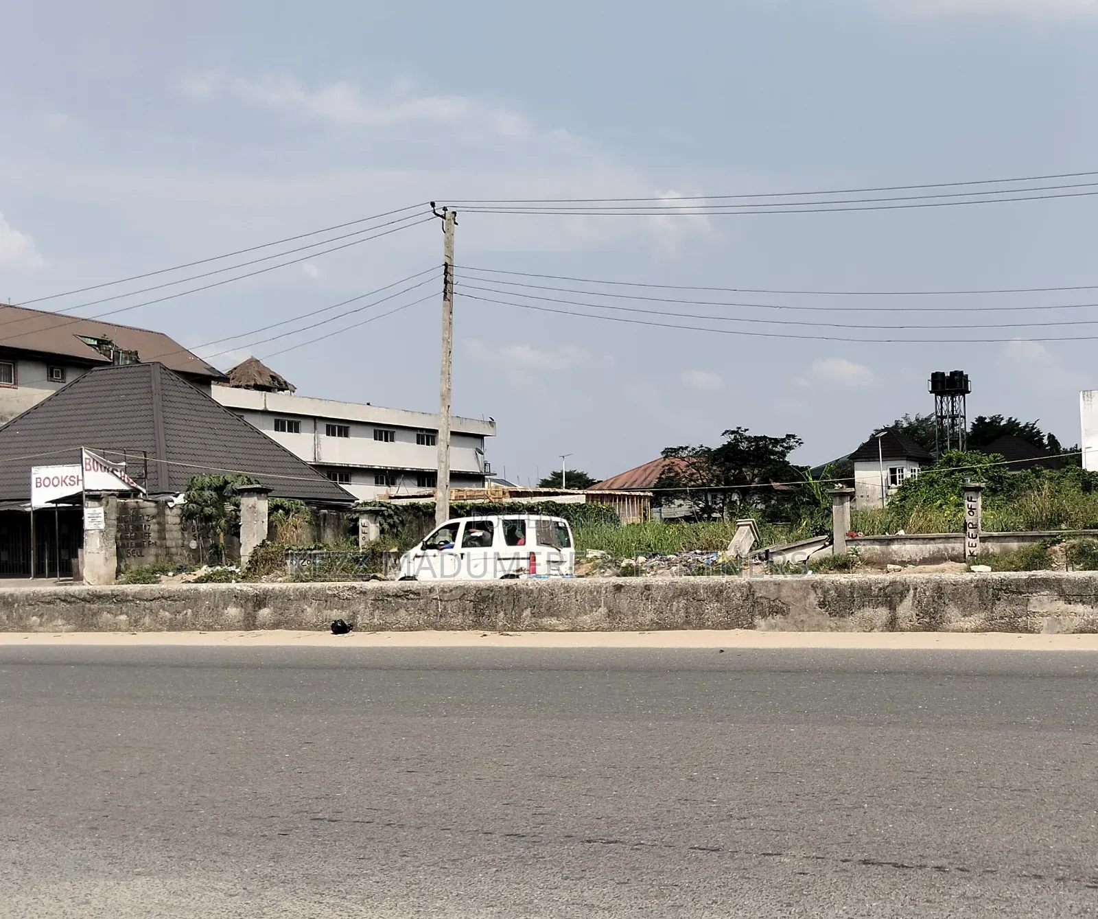For Sale : 41⁄2 Rumuodomaya Rukpokwu Int'l Airport Road, Ph