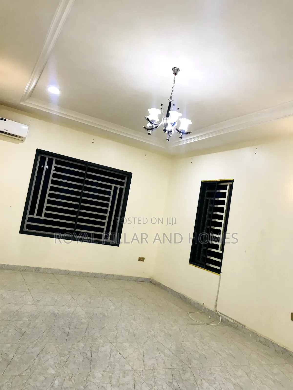 4bdrm Duplex in Lifecamp Close To for rent
