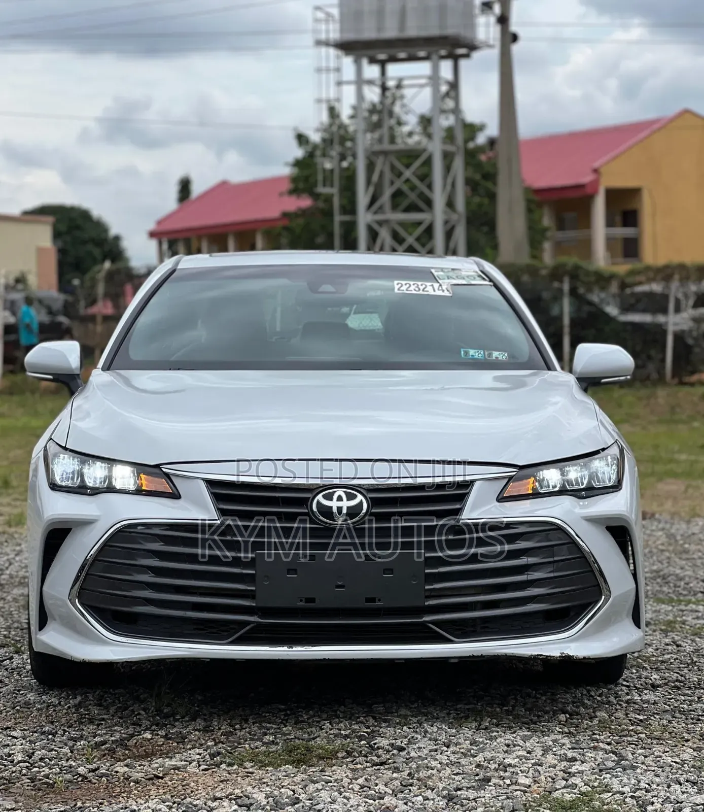 Toyota Avalon XLE (3.5L 6cyl 6A) 2018 White