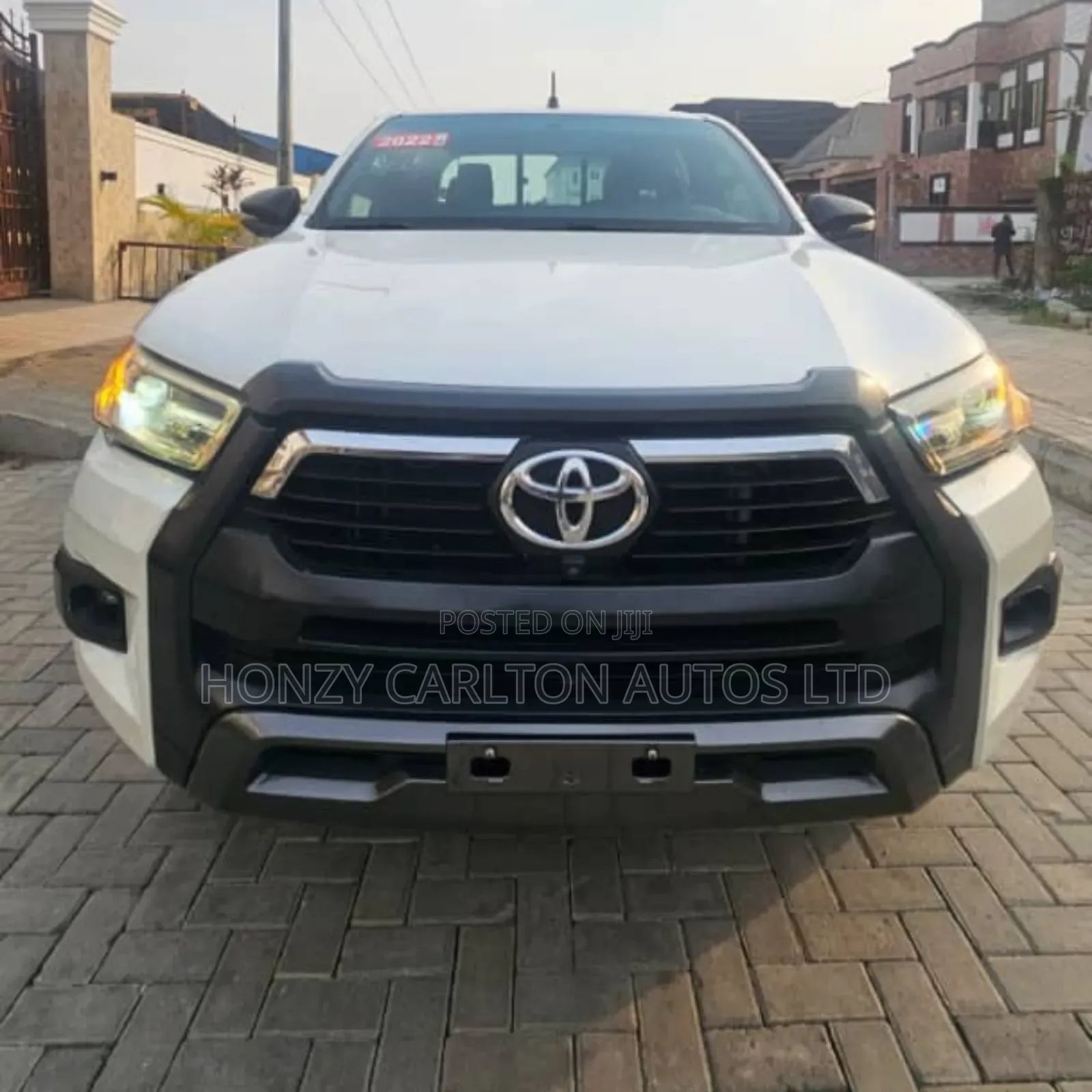 Toyota Hilux Revo Double Cab Petrol 2.7 AWD 2022 White