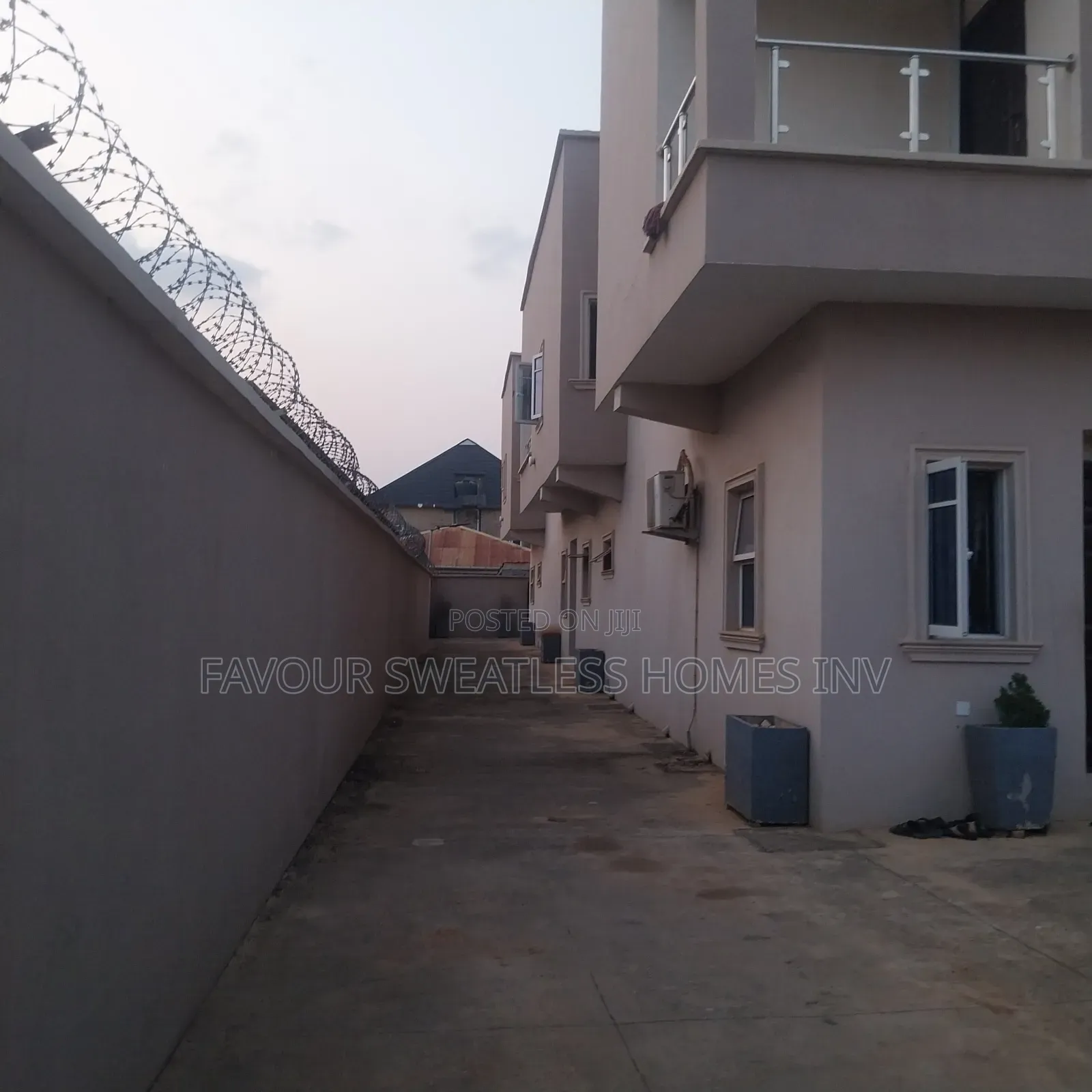 3bdrm Duplex in Private Estate, Obafemi-Owode for sale