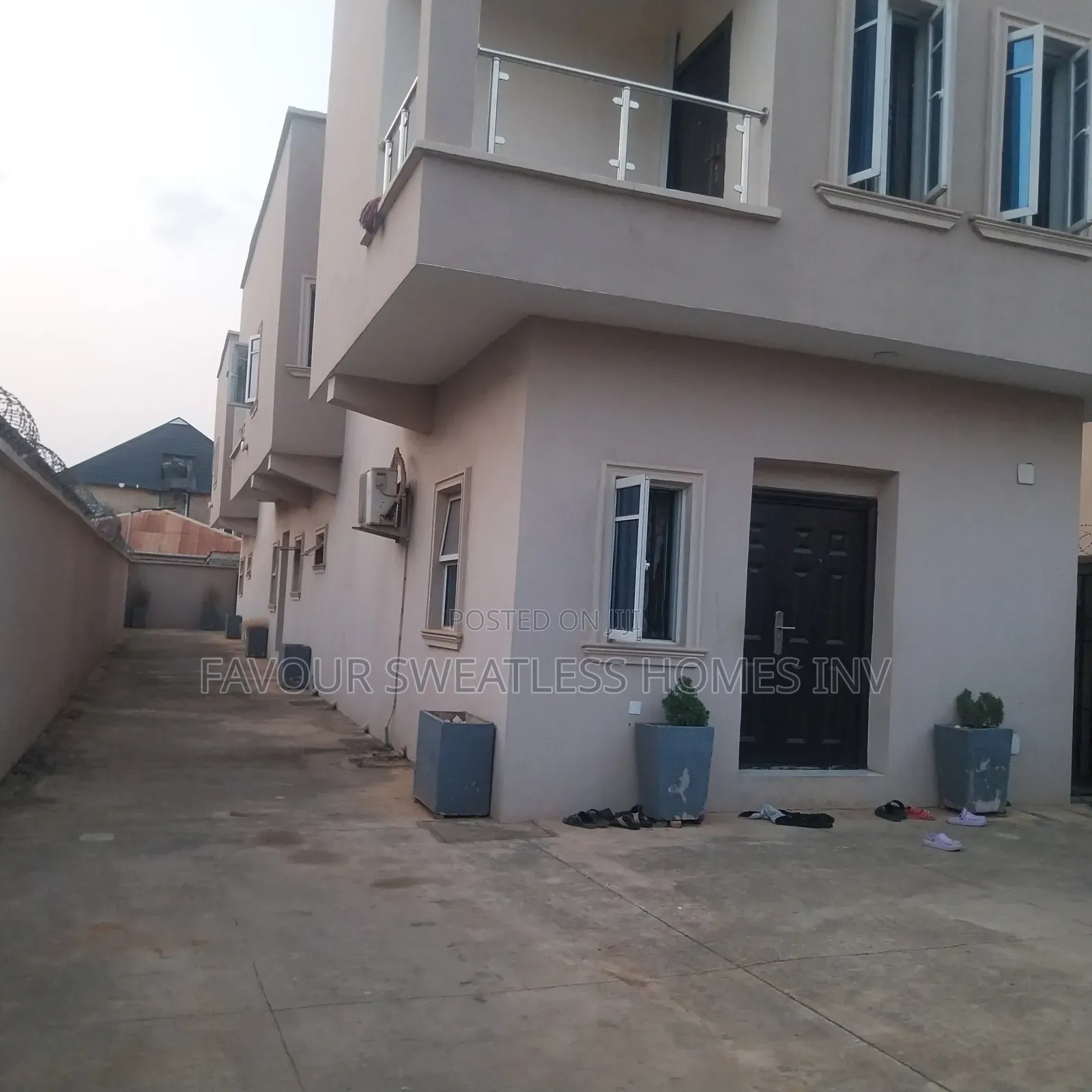 3bdrm Duplex in Private Estate, Obafemi-Owode for sale