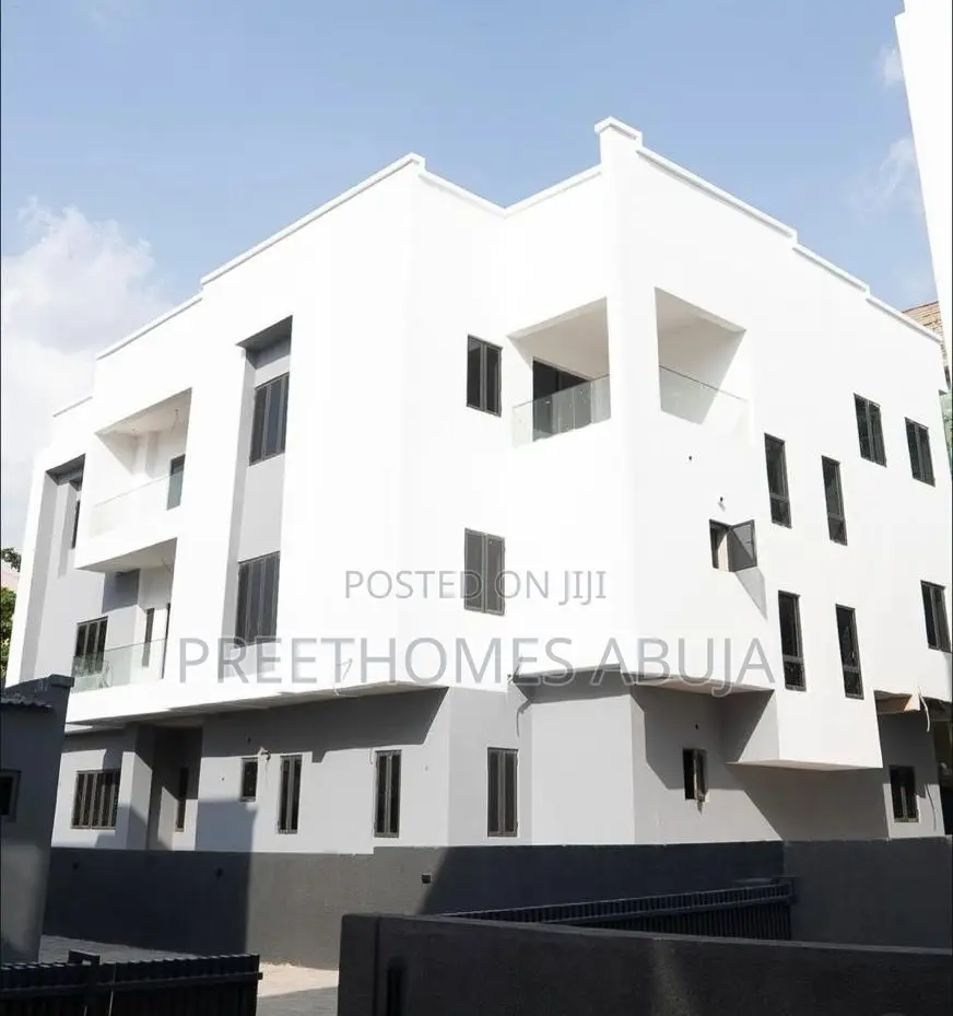 7bdrm Townhouse/Terrace in Asokoro for sale