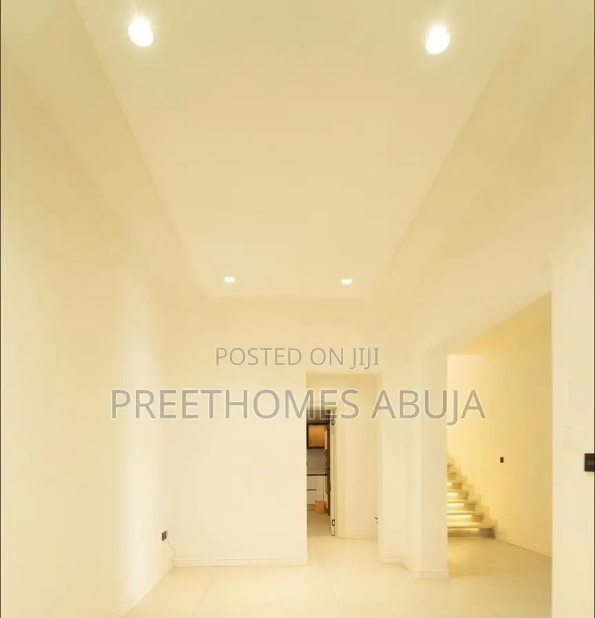 7bdrm Townhouse/Terrace in Asokoro for sale