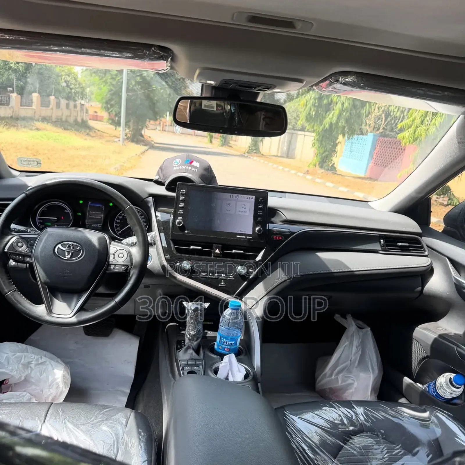 Toyota Camry SE 2023 Red
