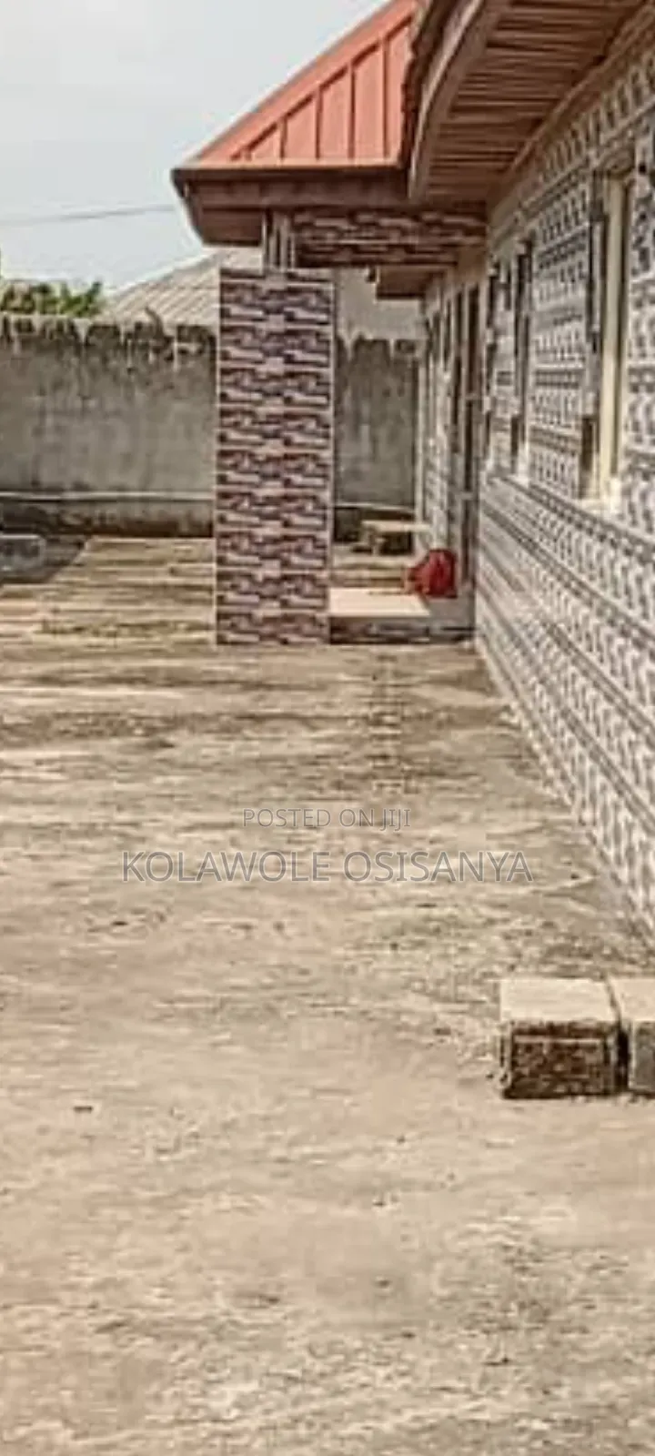 Unfunctional Pure Water Factory and Bakery