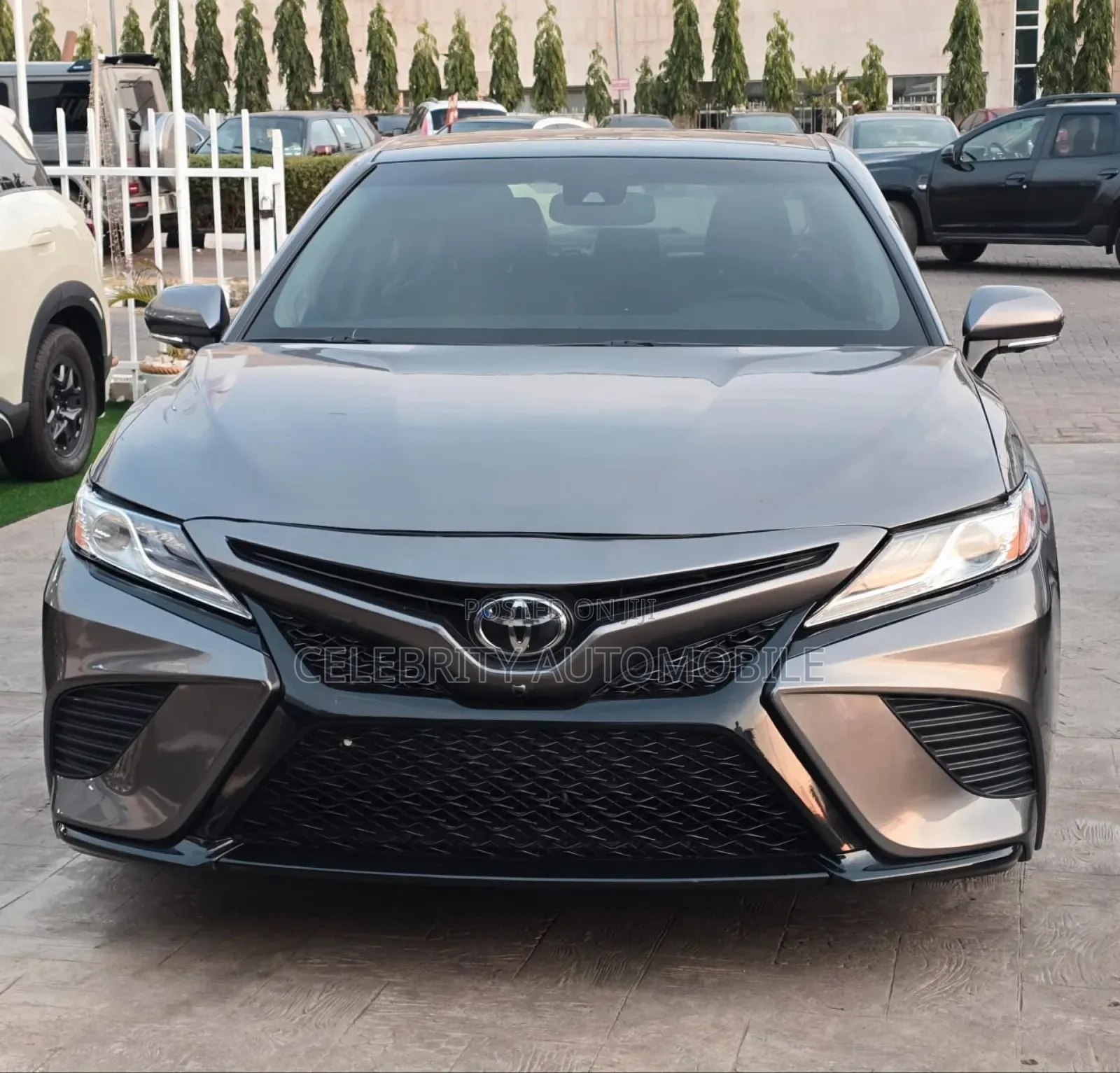 Toyota Camry XSE (2.5L 4cyl 8A) 2019 Gray