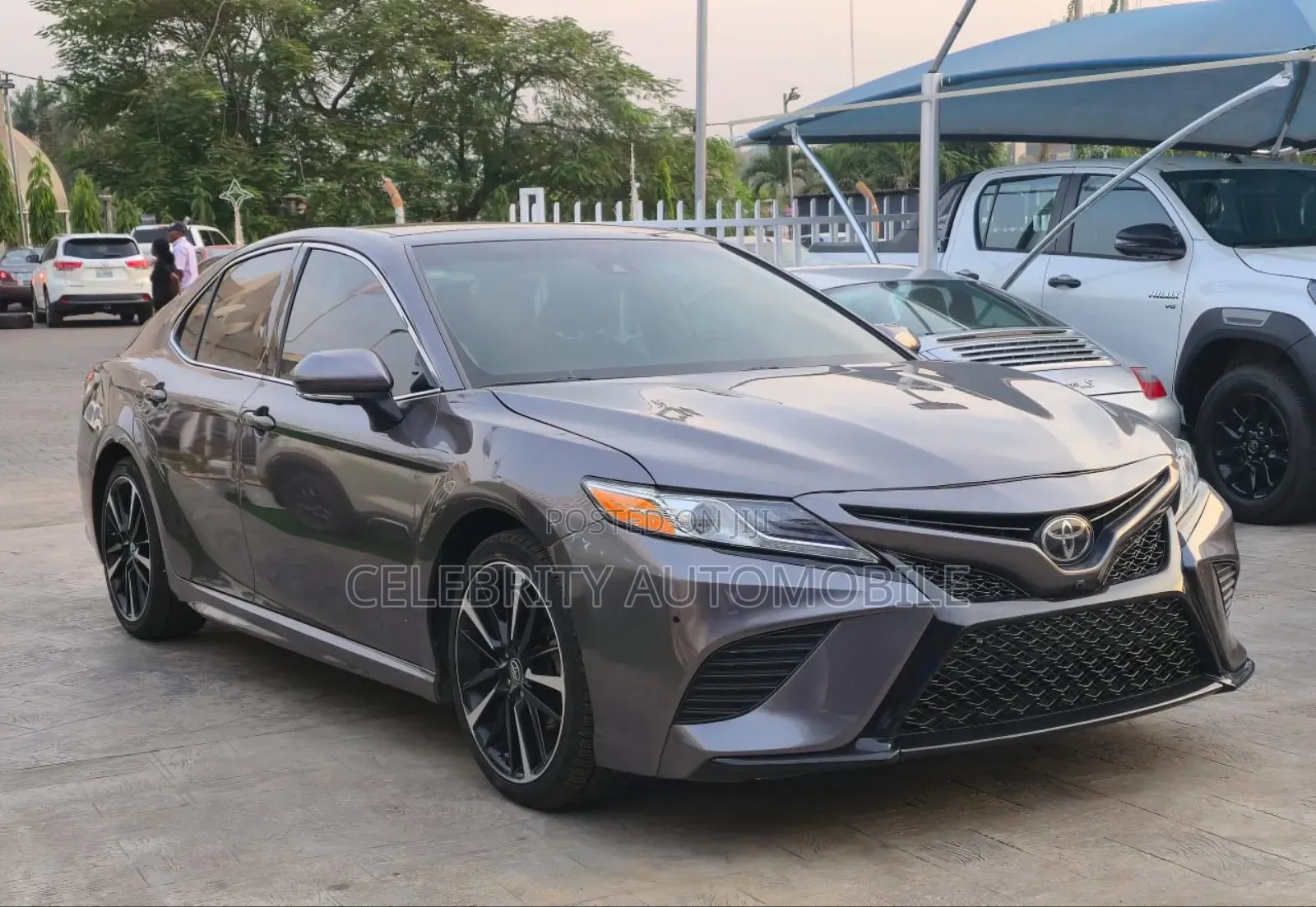 Toyota Camry XSE (2.5L 4cyl 8A) 2019 Gray