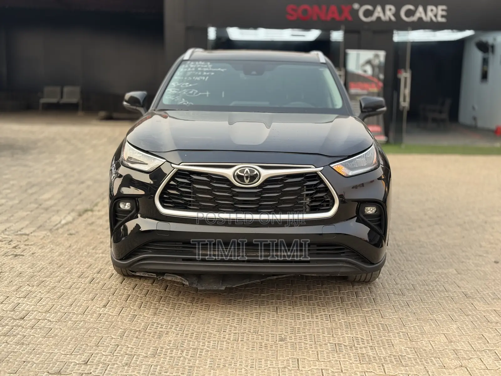 Toyota Highlander XLE 2022 Black