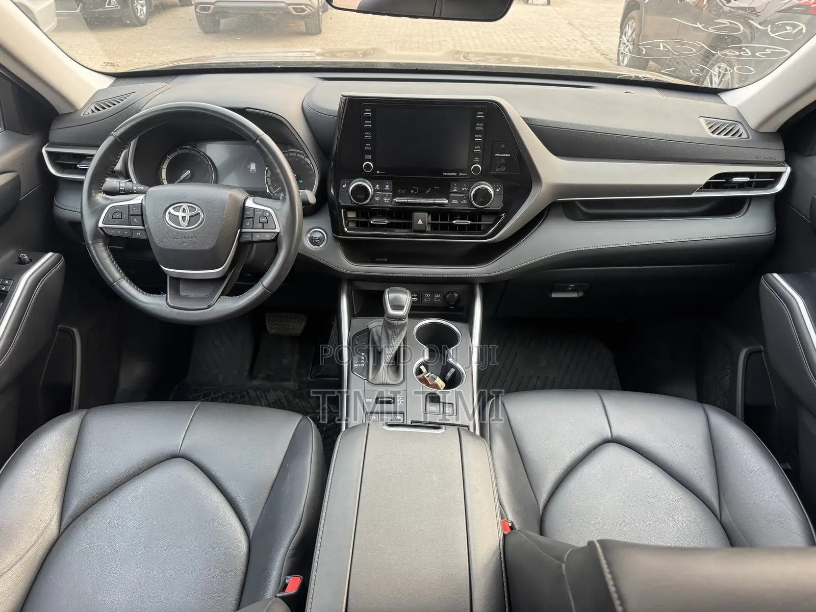 Toyota Highlander XLE 2022 Black
