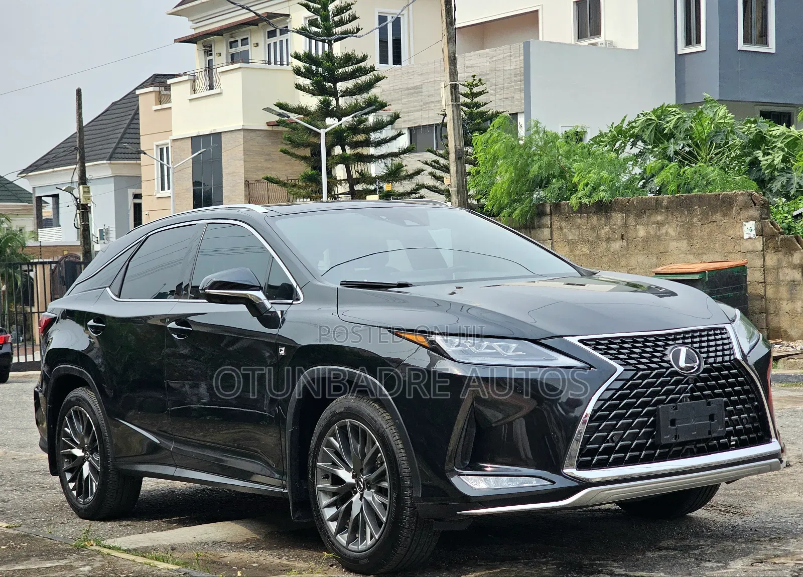 Lexus RX 2022 Black