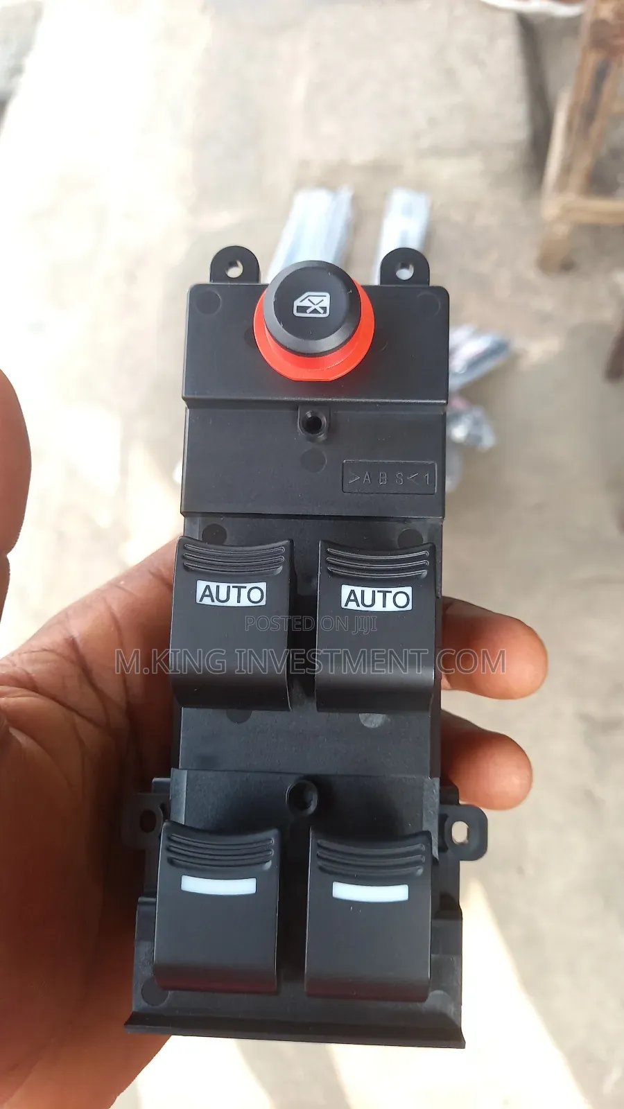 Pressing Button 010 MDX