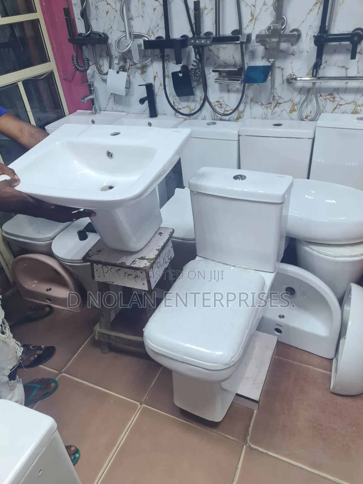 Water Closet and Half Pedestal for Normal Rooms