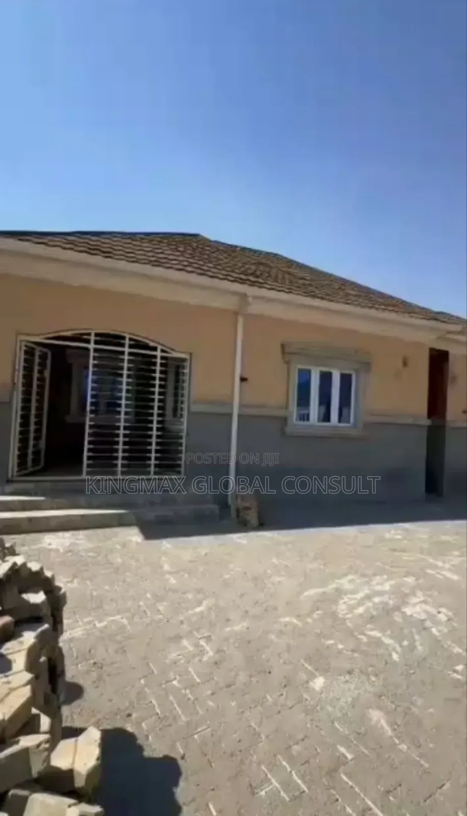 3bdrm Bungalow in Apo Primary Abuja for sale