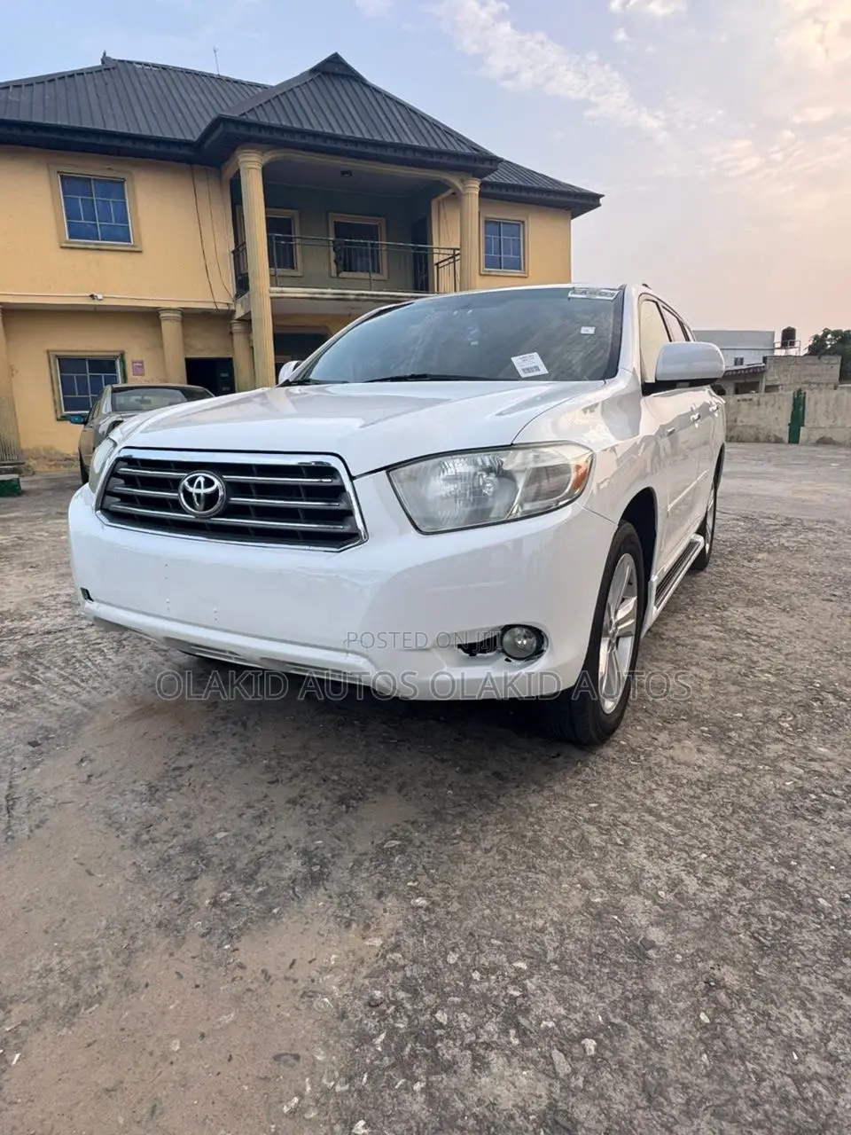 Toyota Highlander Limited 2010 White