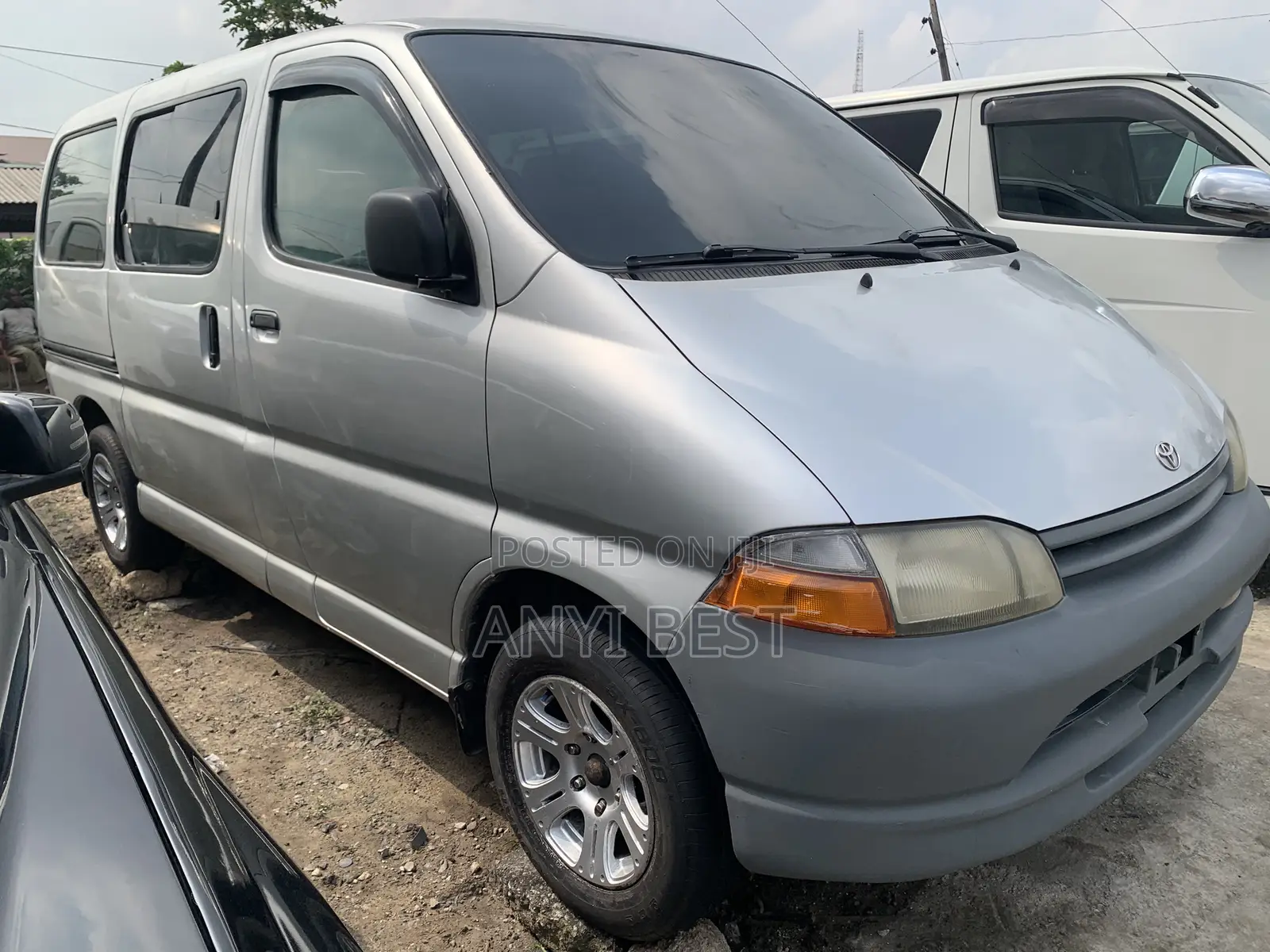 Toyota Grand HiAce 2005 Silver