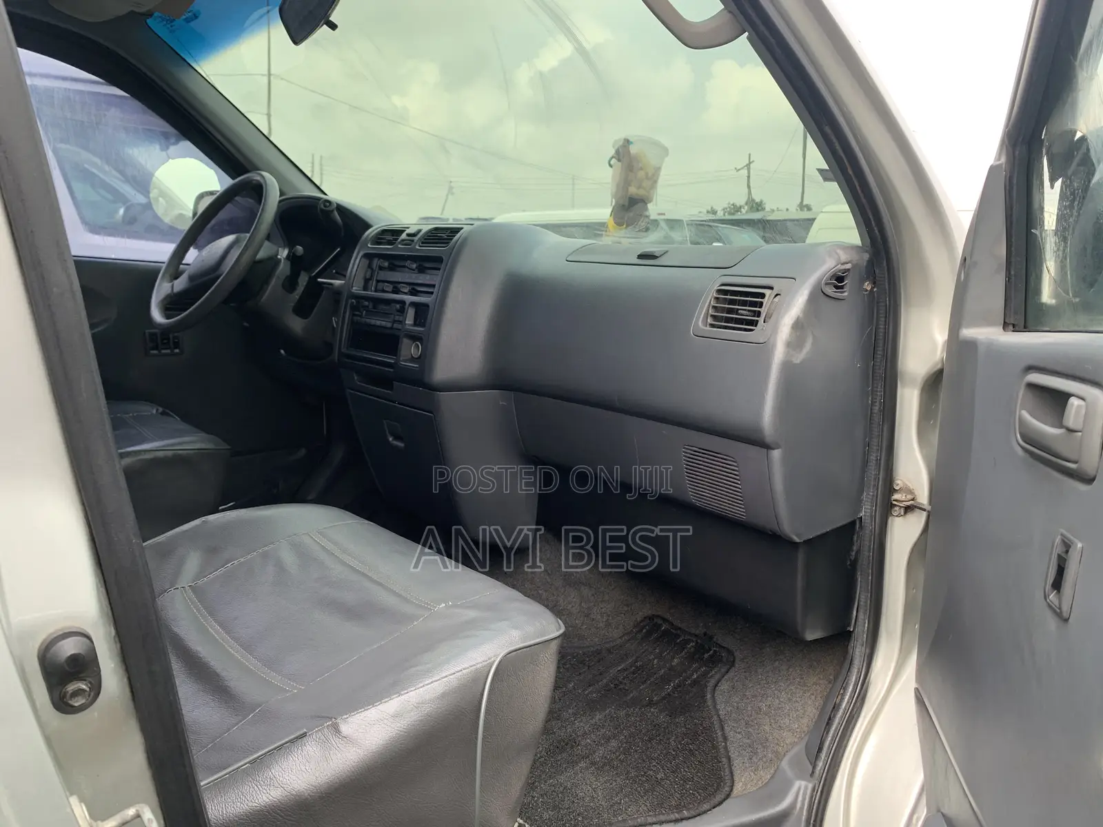 Toyota Grand HiAce 2005 Silver