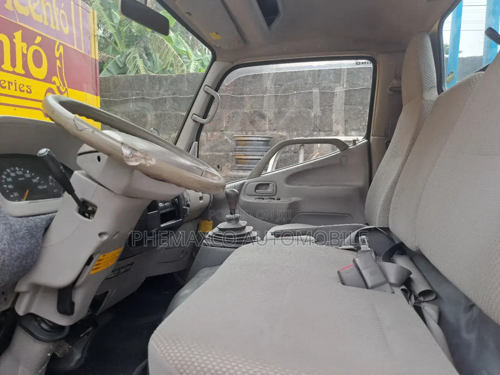 Toyota Dyna200 Petrol Engine