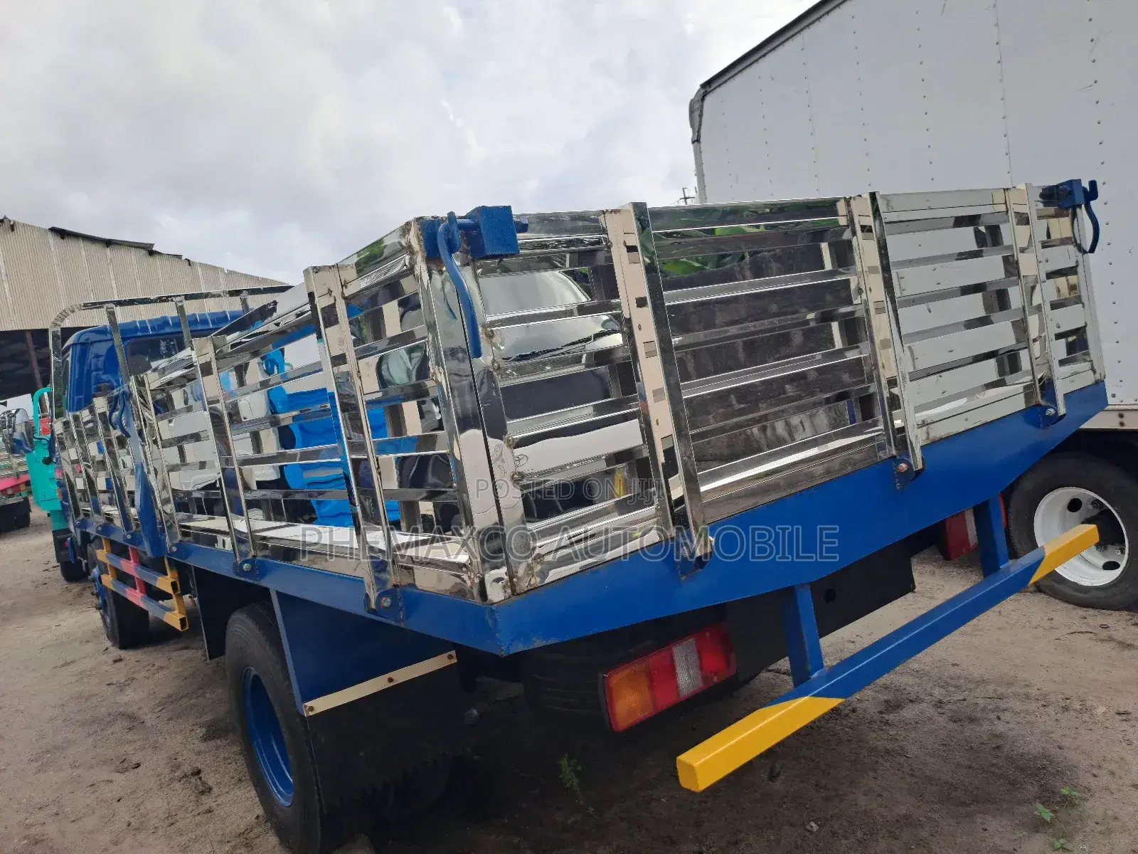 Toyota Dyna400 7tones Capacity