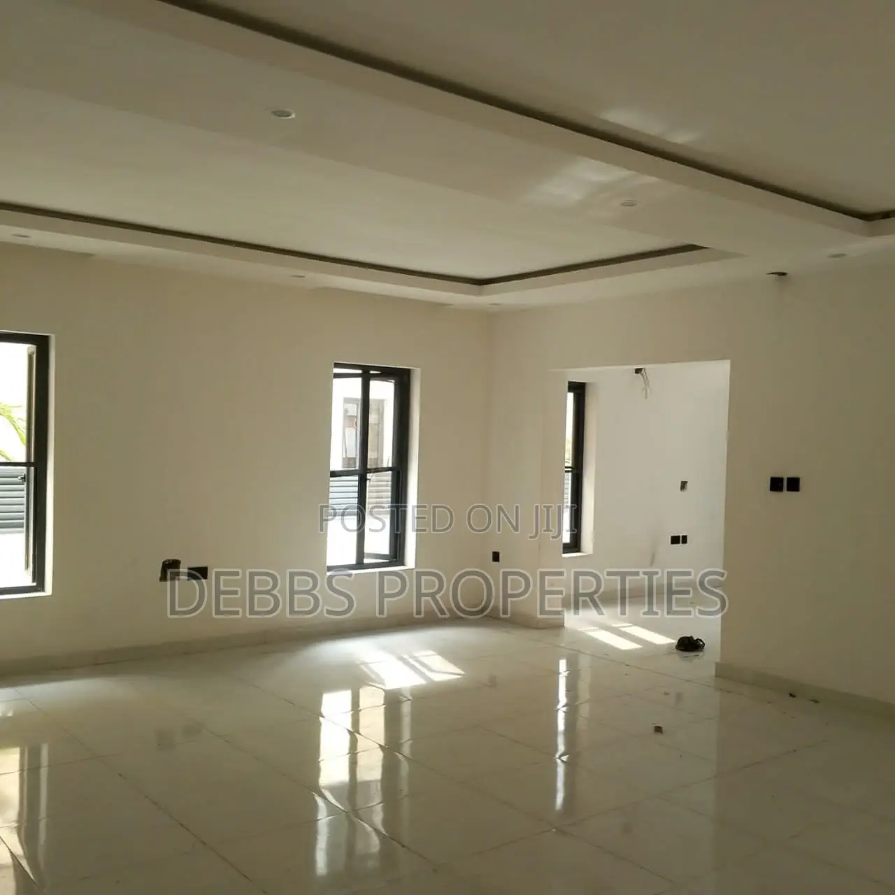 Furnished 5bdrm Duplex in Chevron for rent