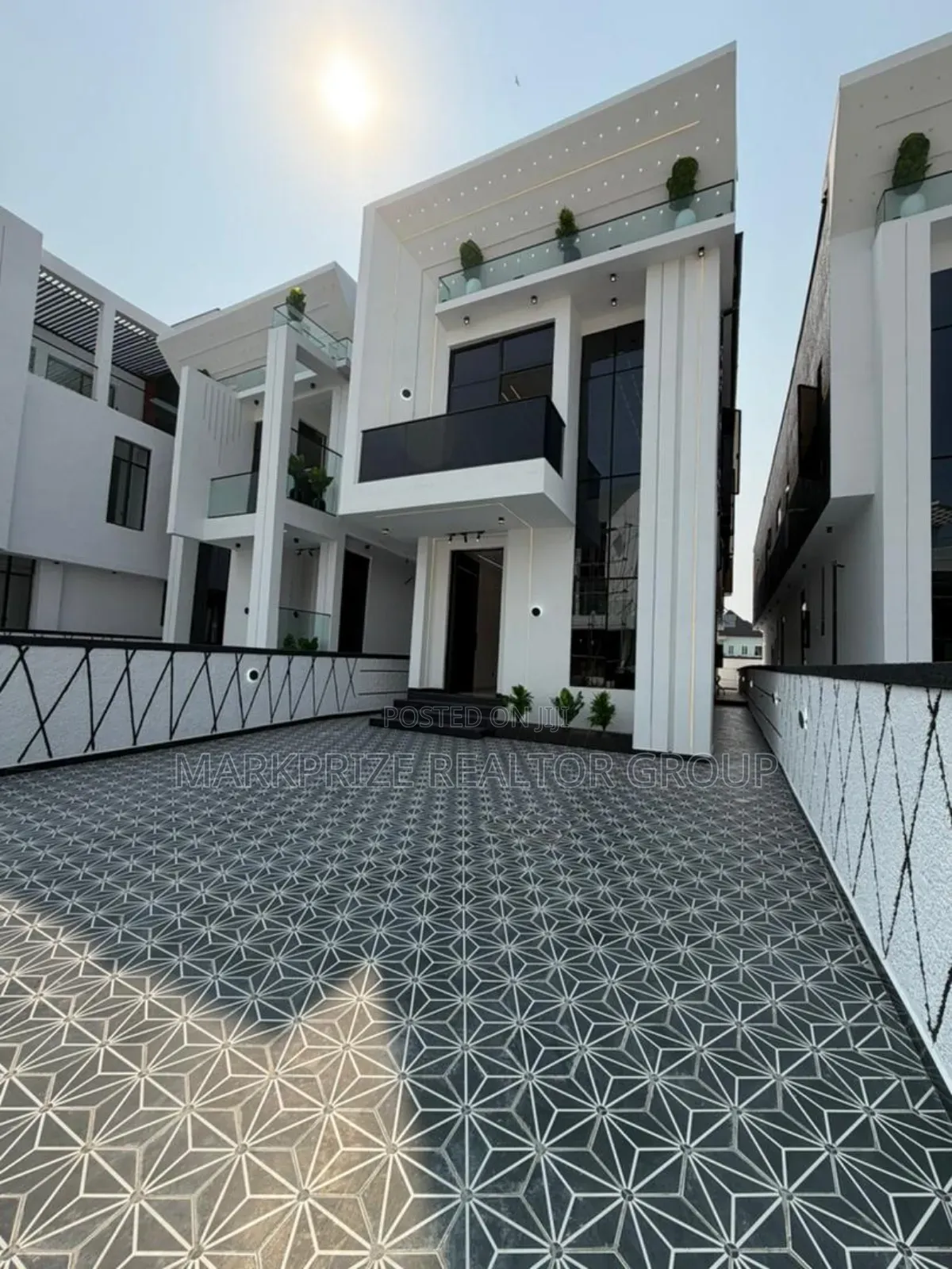 5bdrm Duplex in Chevron Lekki Lagos for sale