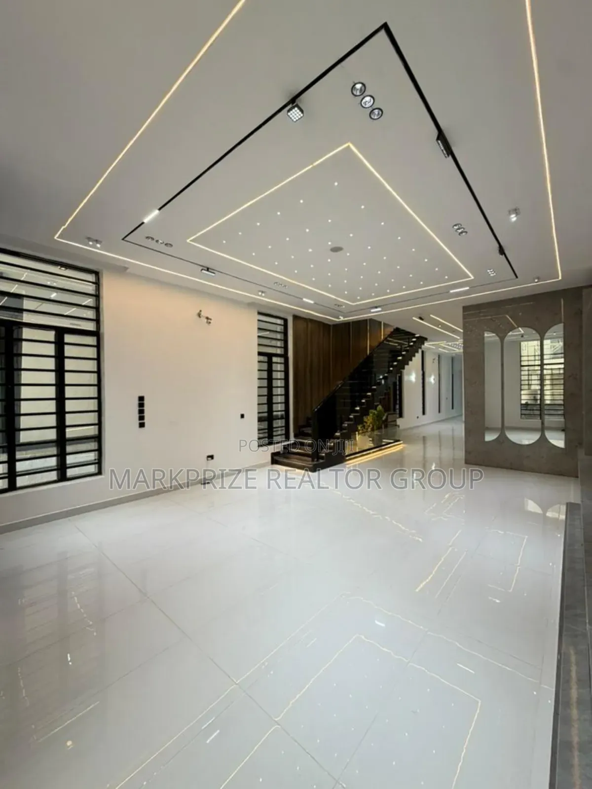 5bdrm Duplex in Chevron Lekki Lagos for sale