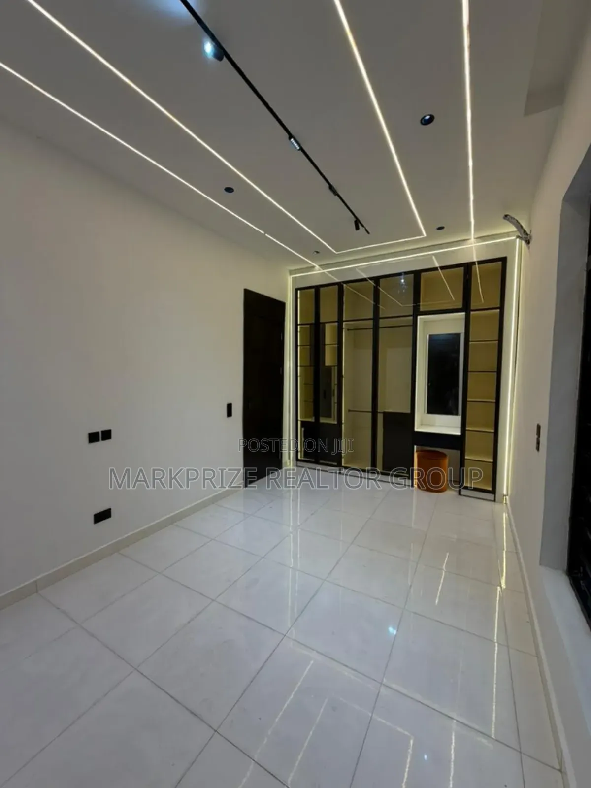 5bdrm Duplex in Chevron Lekki Lagos for sale