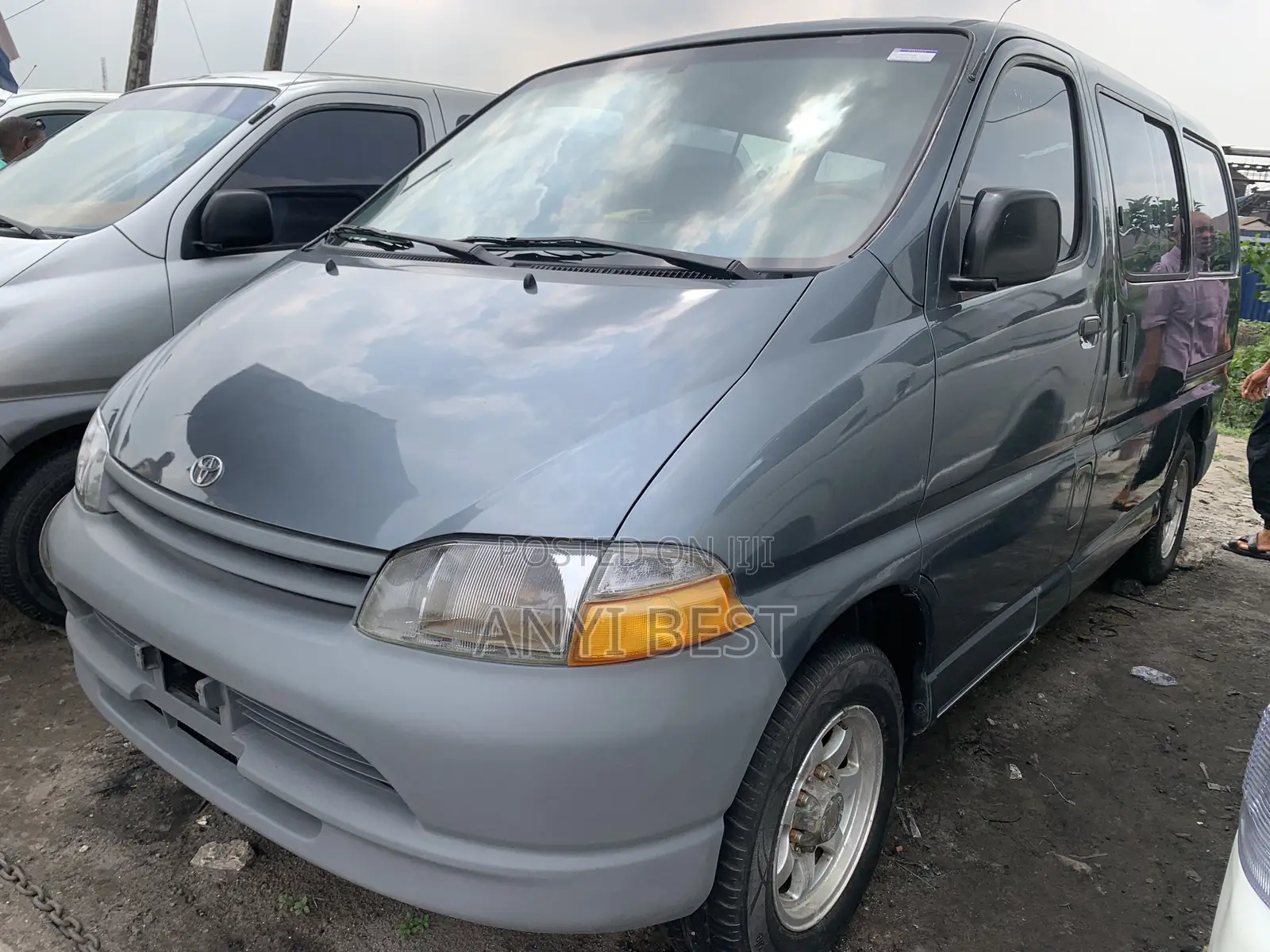 Toyota Grand HiAce 2004 Grey