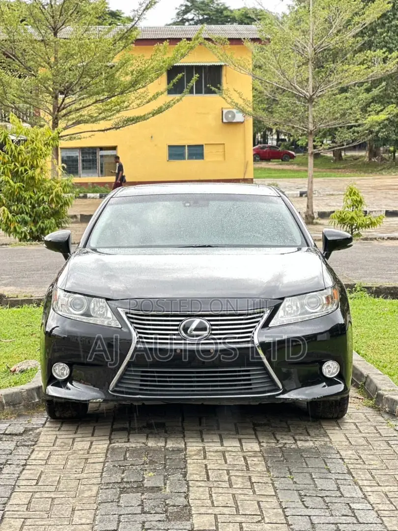 Lexus ES 2014 Black