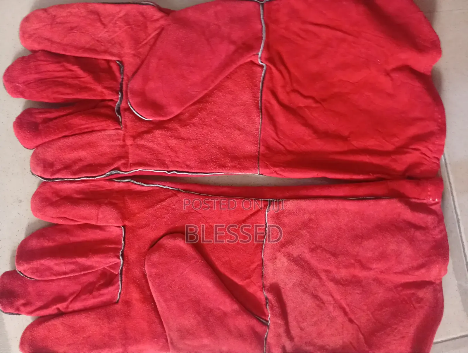 Welders Gloves or Leather Hand Gloves Red Colour