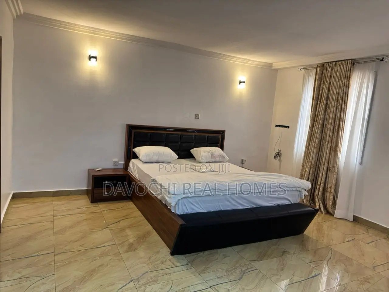 5bdrm Duplex in Chevron Drive for rent