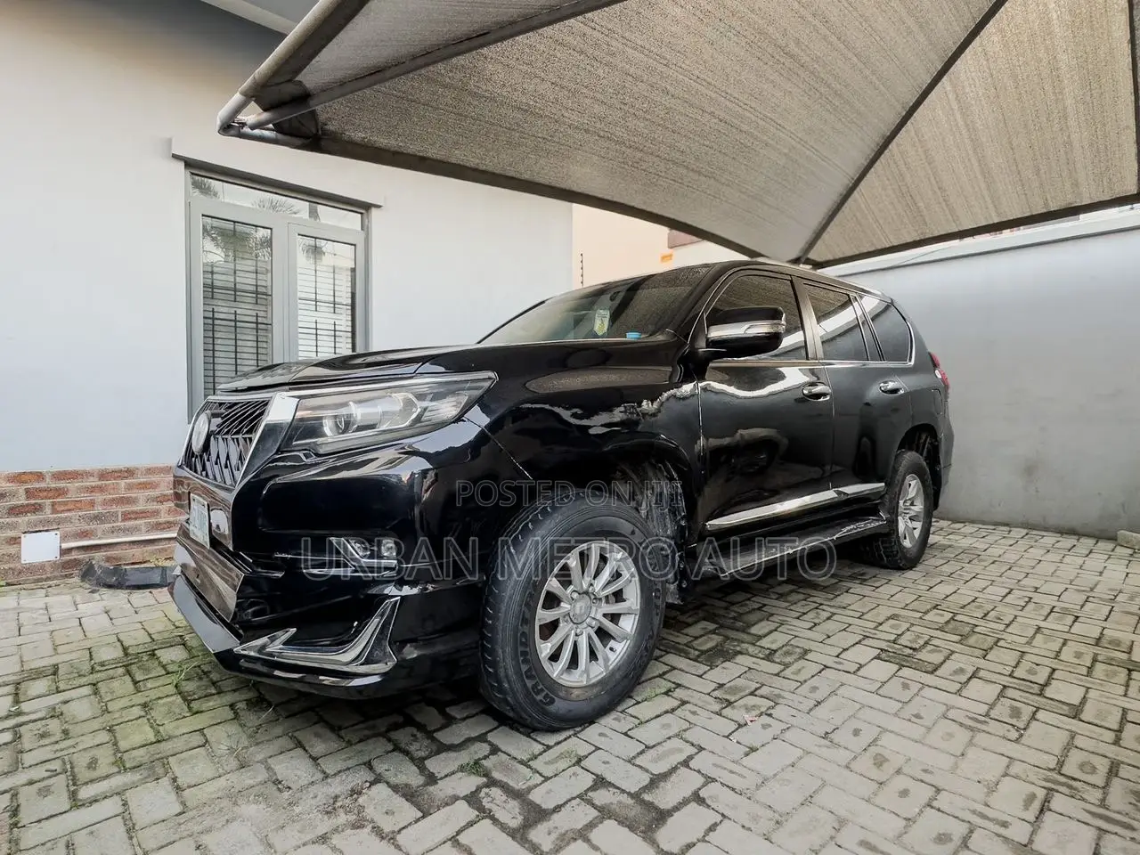 Toyota Land Cruiser Prado 2011 Black