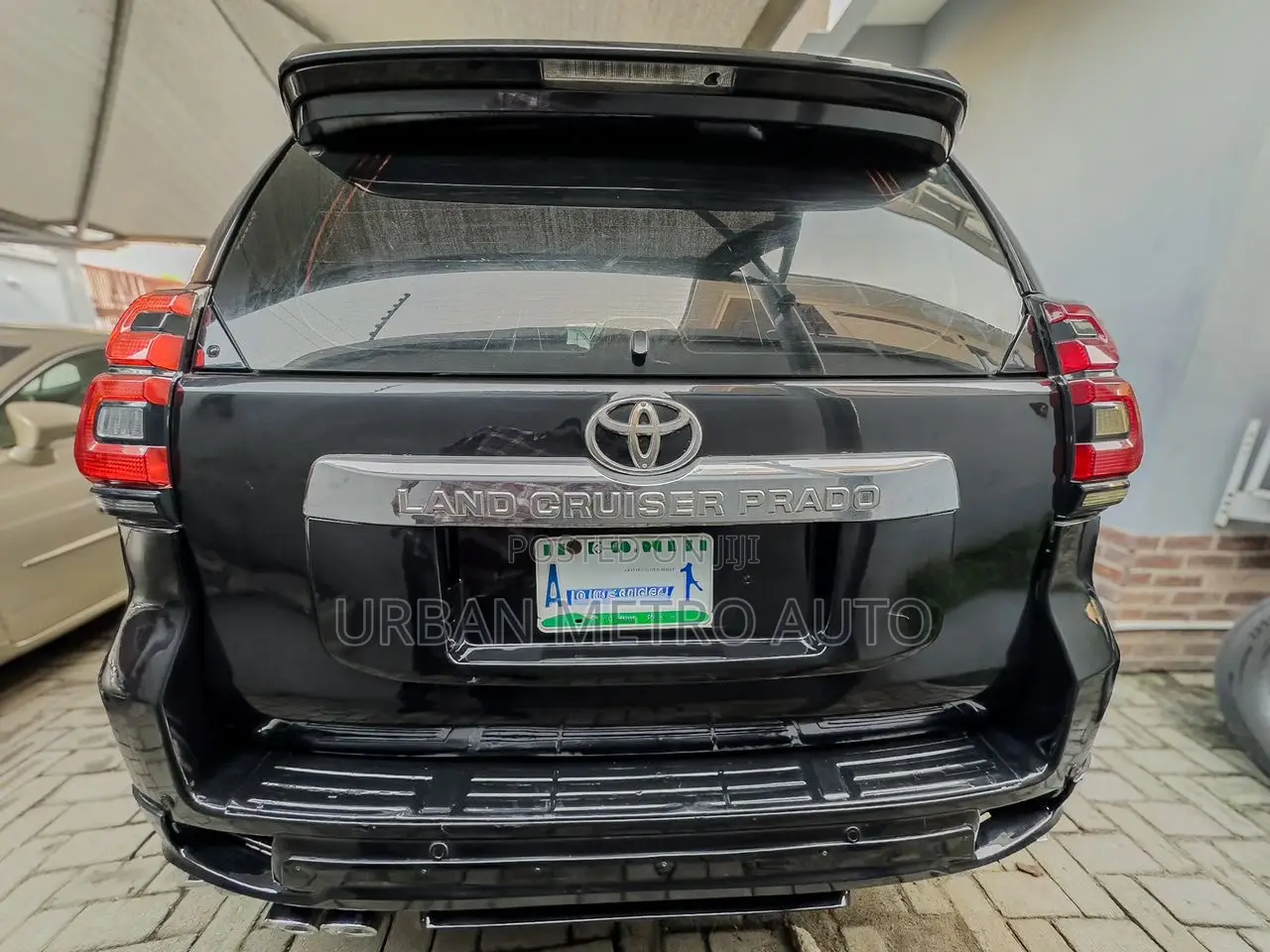 Toyota Land Cruiser Prado 2011 Black