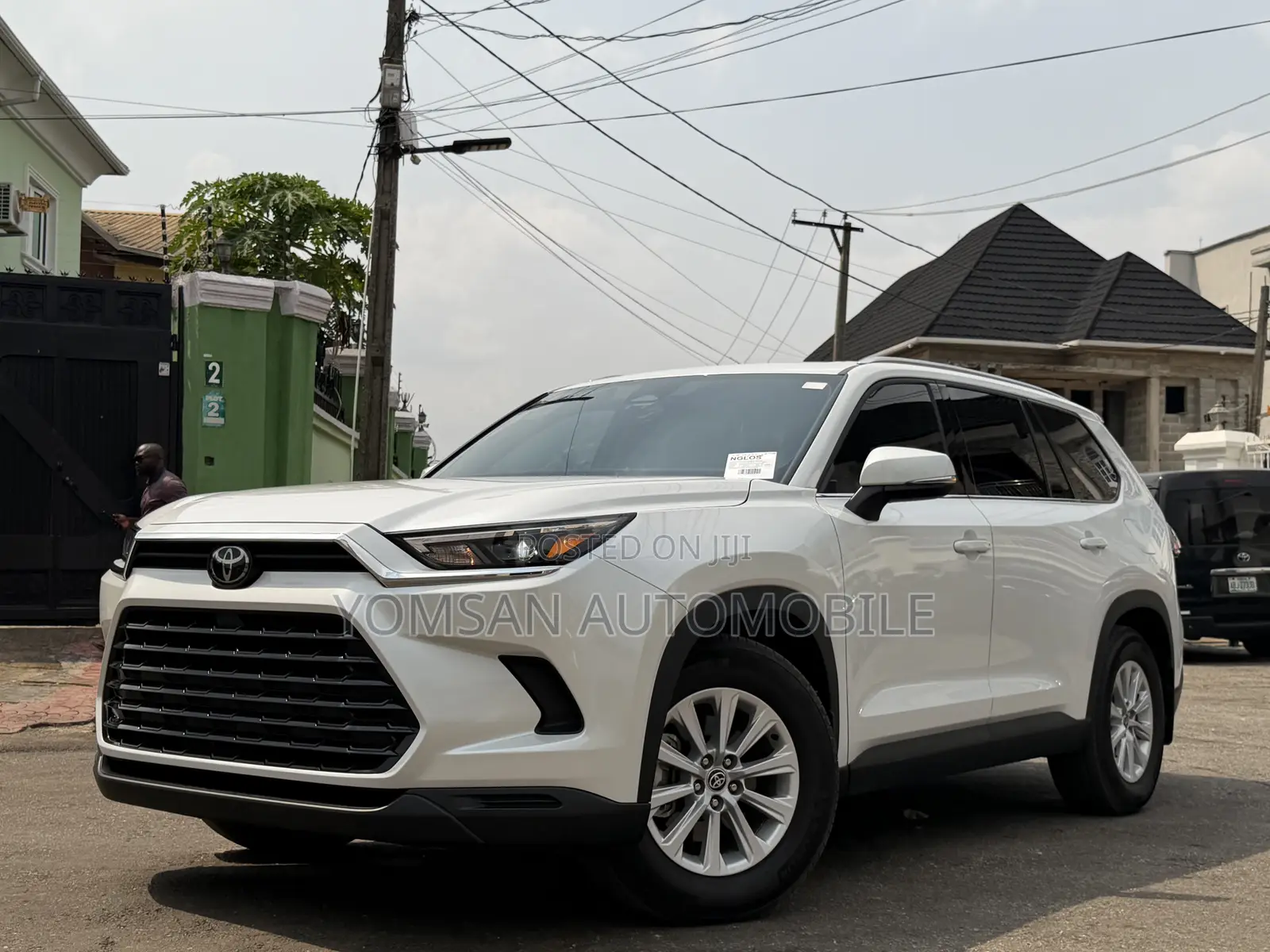 Toyota Highlander XLE AWD 2024 White