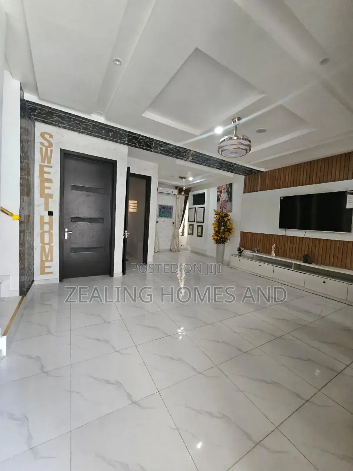 2bdrm Duplex in Pantheon Bridge, Chevron for sale