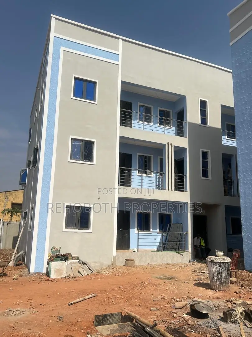 2bdrm Block of Flats in Richies Garden, Rind Road for sale