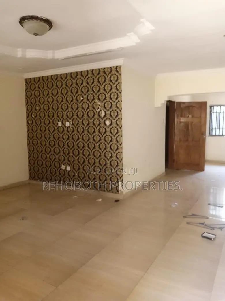2bdrm Bungalow in Idi Ahun Elebu, Akala Express for rent