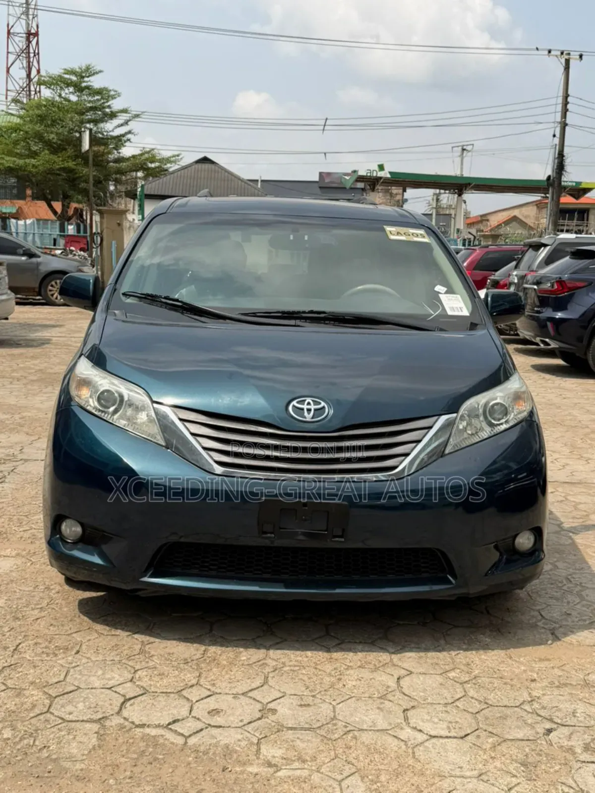 Toyota Sienna 2012 Blue