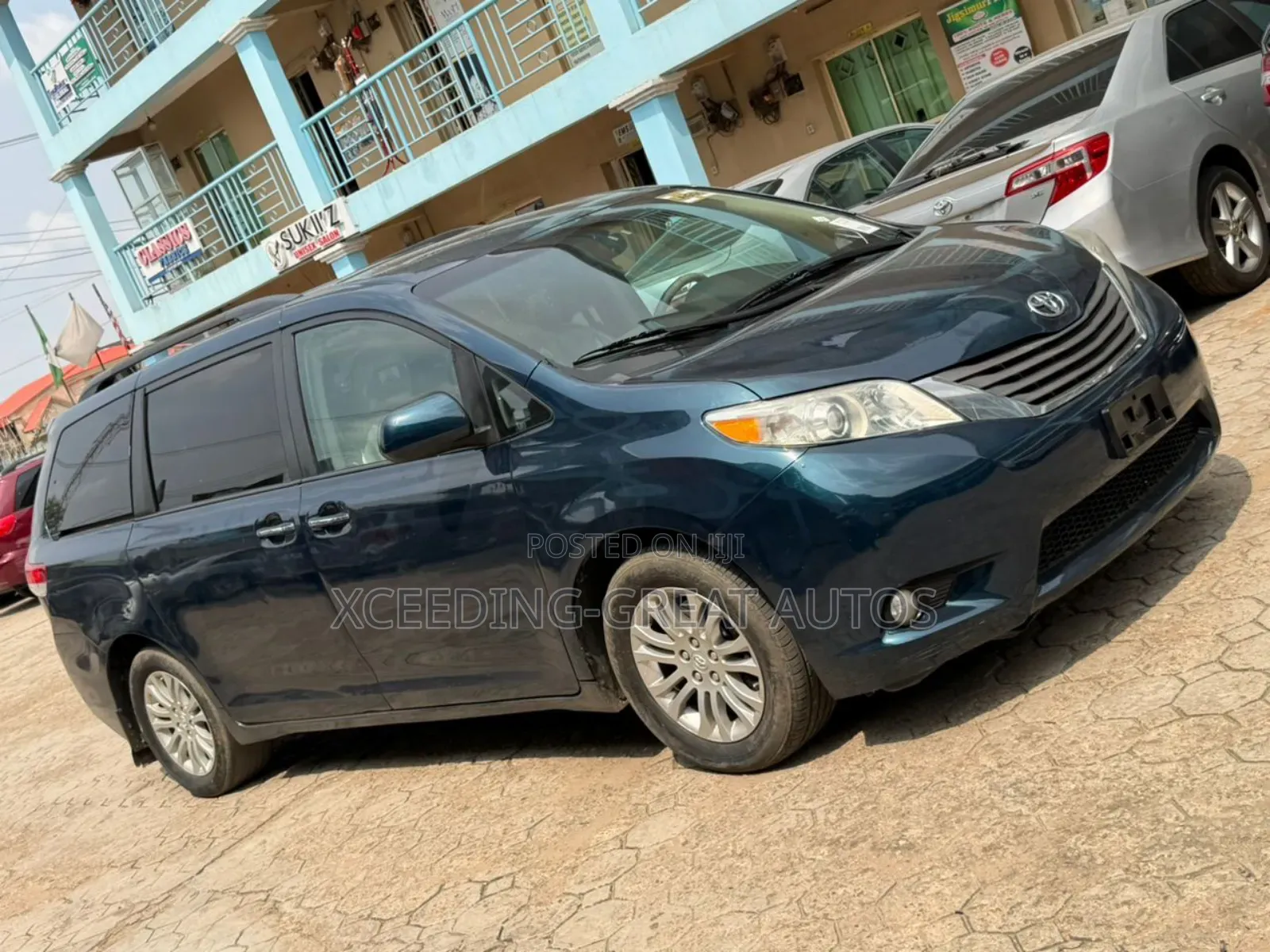 Toyota Sienna 2012 Blue