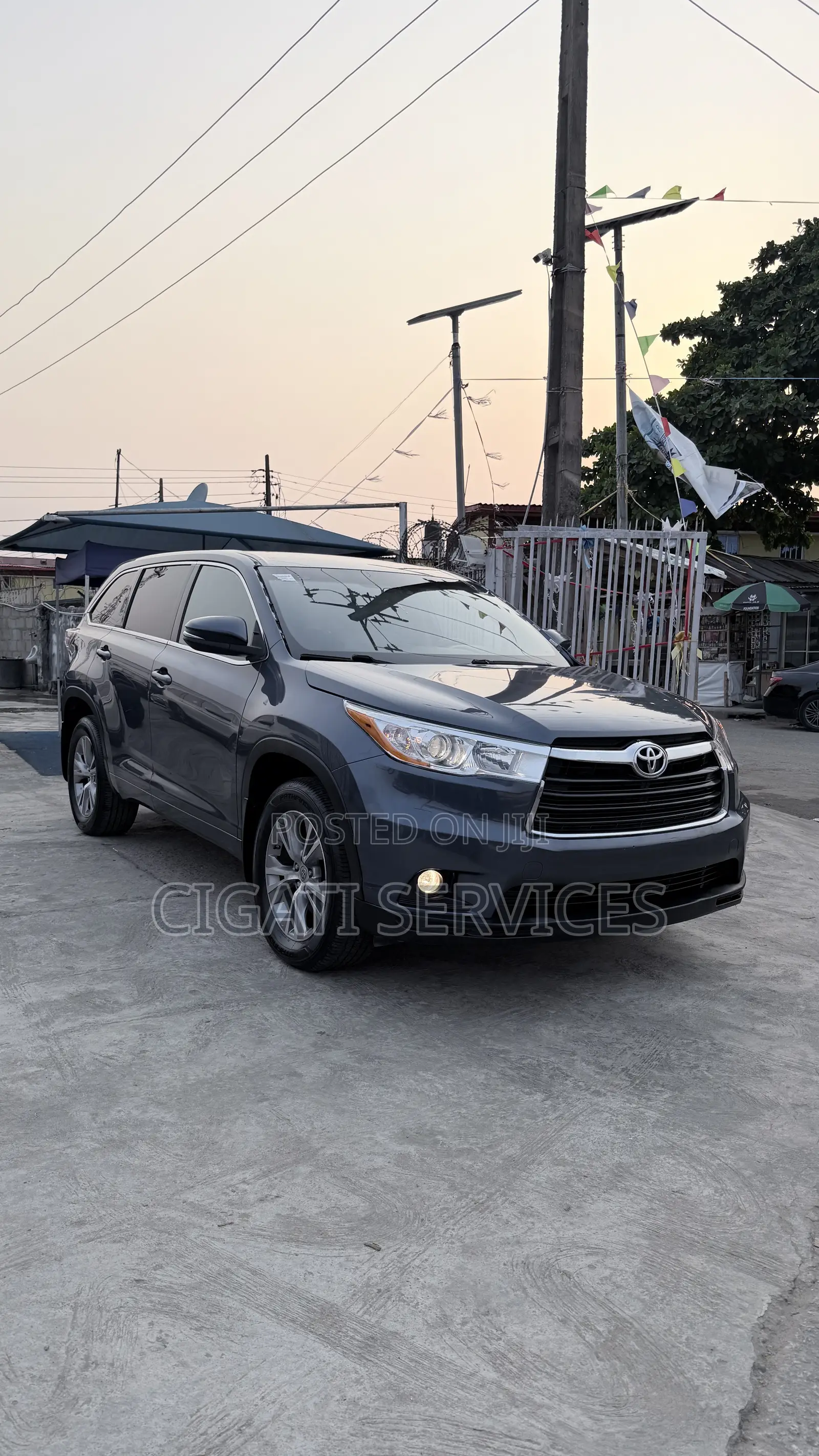 Toyota Highlander LE 4dr SUV AWD (3.5L 6cyl 6A) 2015 Blue