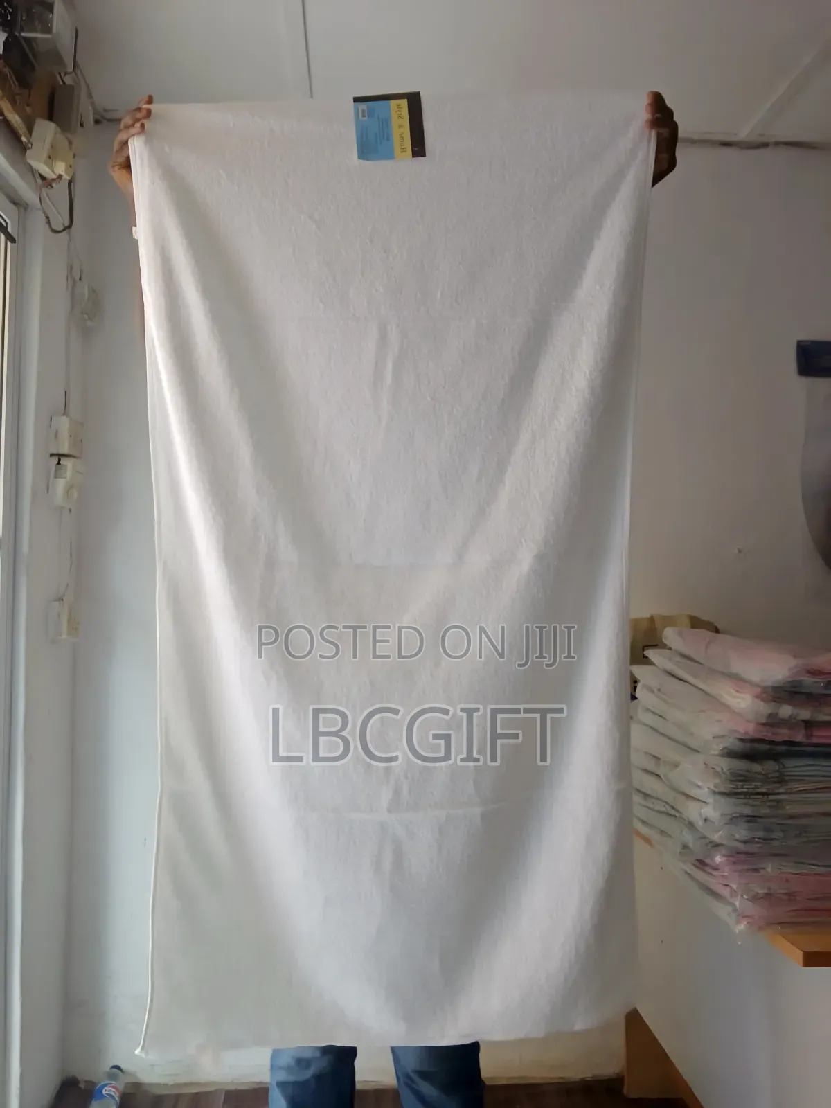 Quality Bathing Towel Available in Bulk and Retail