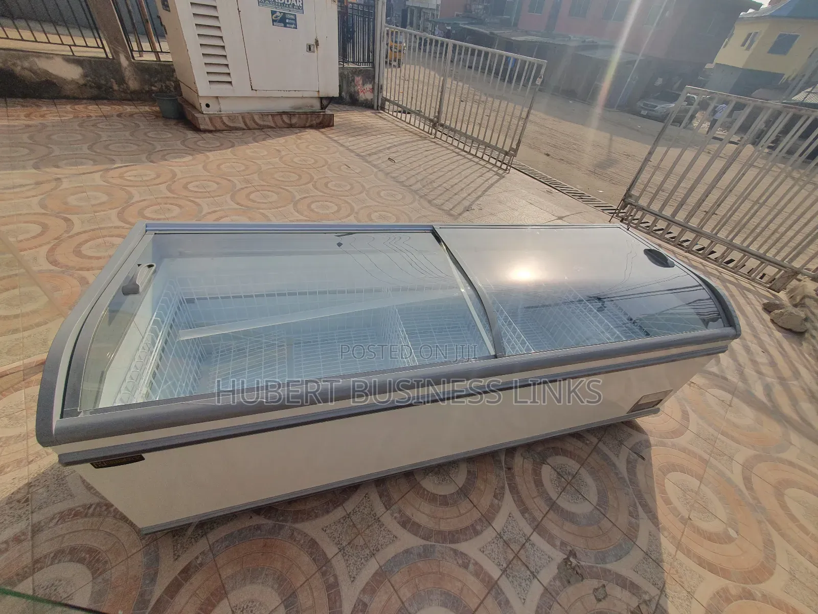 Industrial Island Freezer 2.5meter With 1100liters