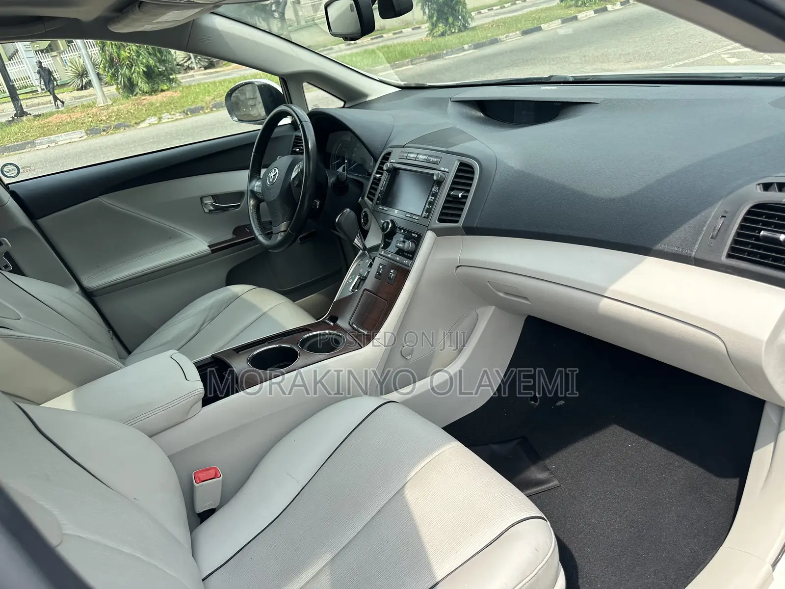 Toyota Venza V6 AWD 2010 White