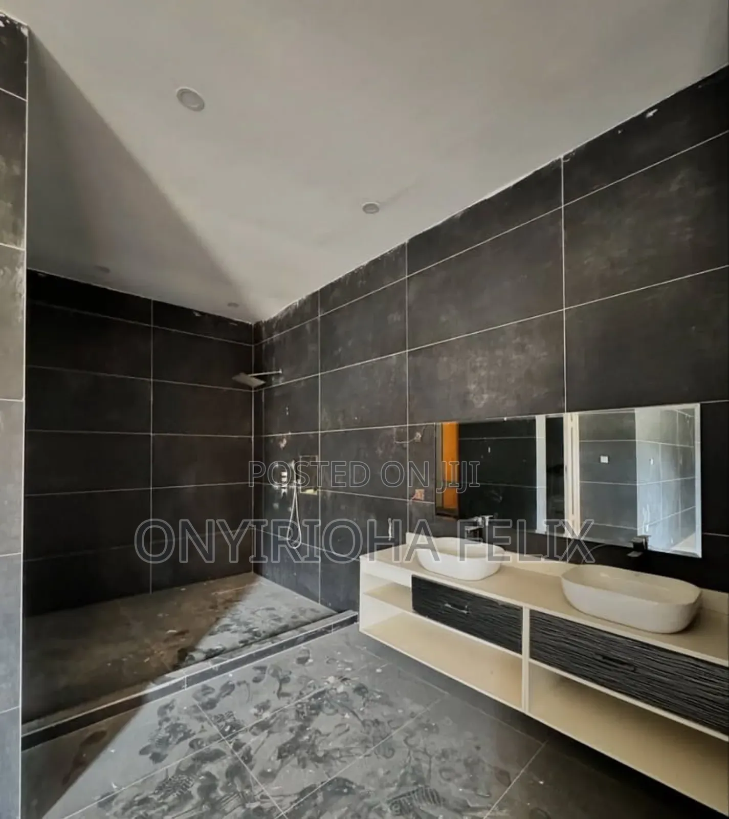 4bdrm Townhouse/Terrace in Dawaki Extension for sale