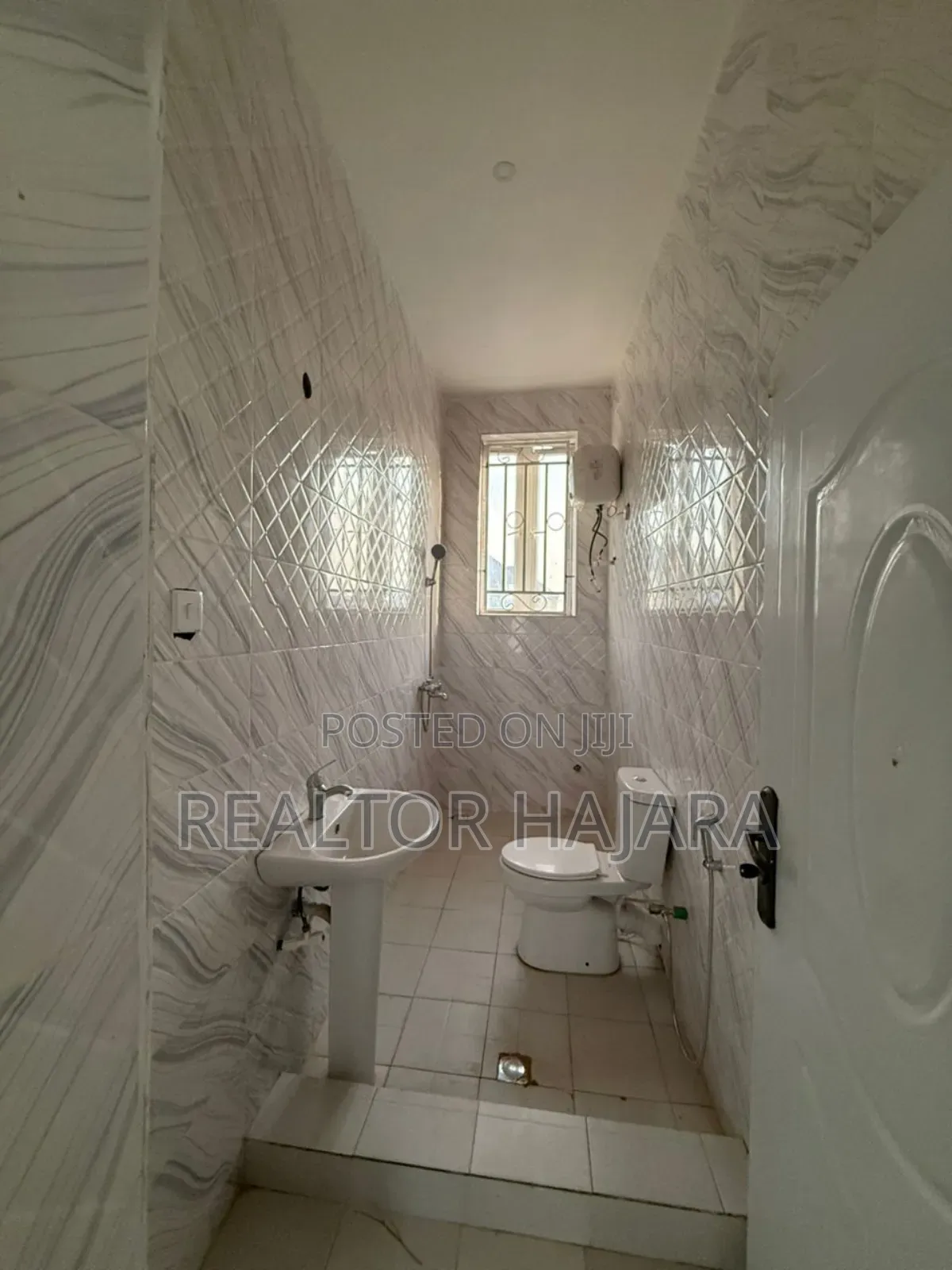 Newly Built 2 Bedroom Duplex Available for for Rent